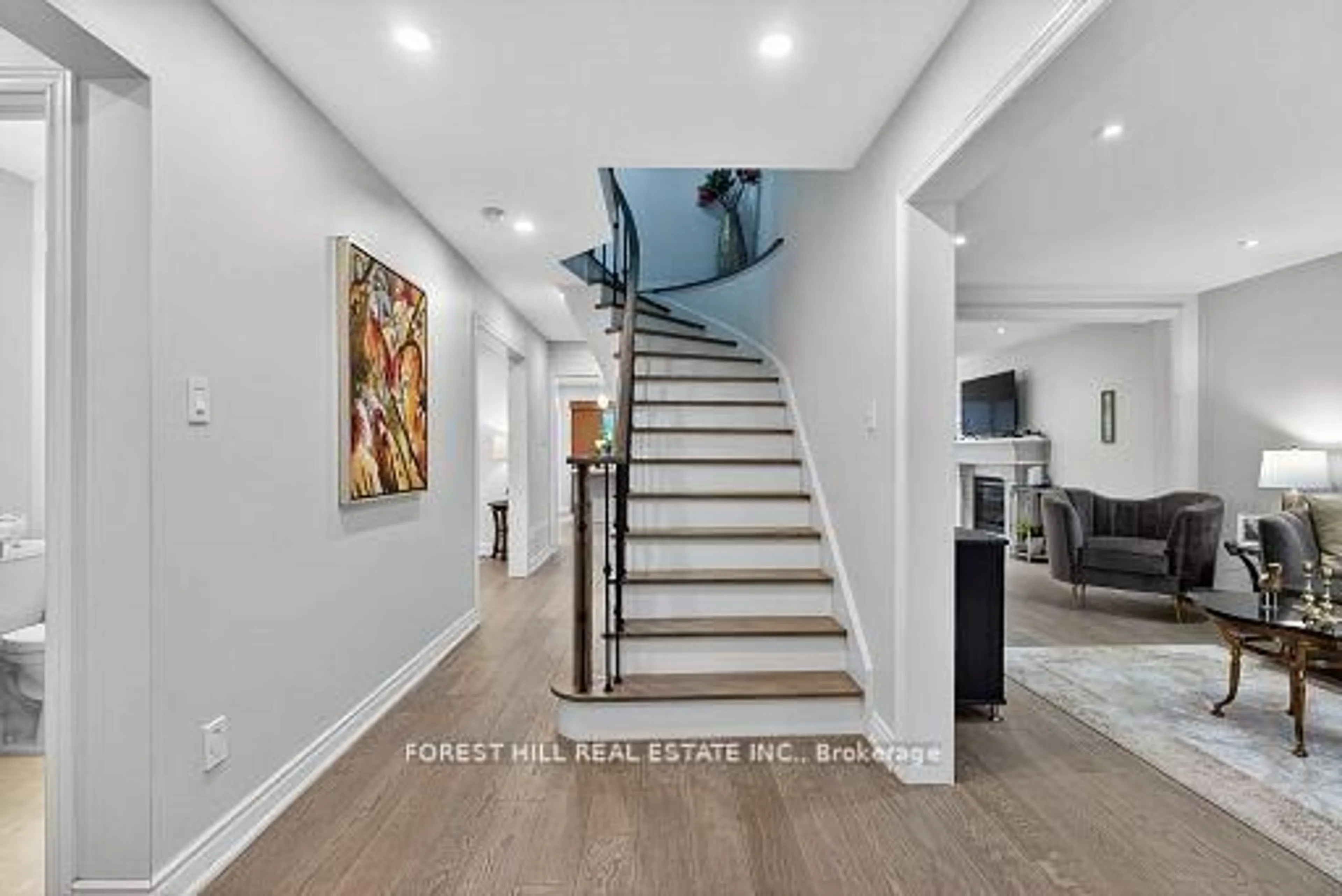 Unknown for 15 Toporowski Ave, Richmond Hill Ontario L4S 2G8