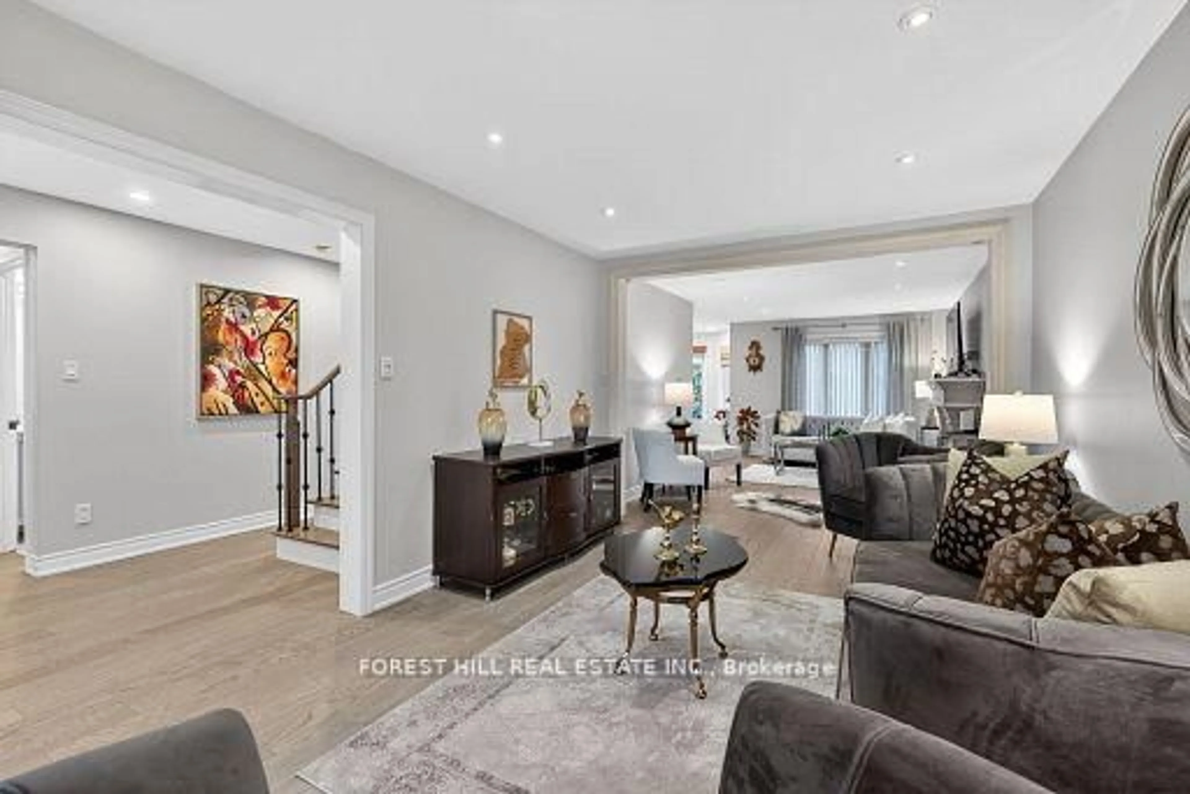 Living room with furniture, unknown for 15 Toporowski Ave, Richmond Hill Ontario L4S 2G8