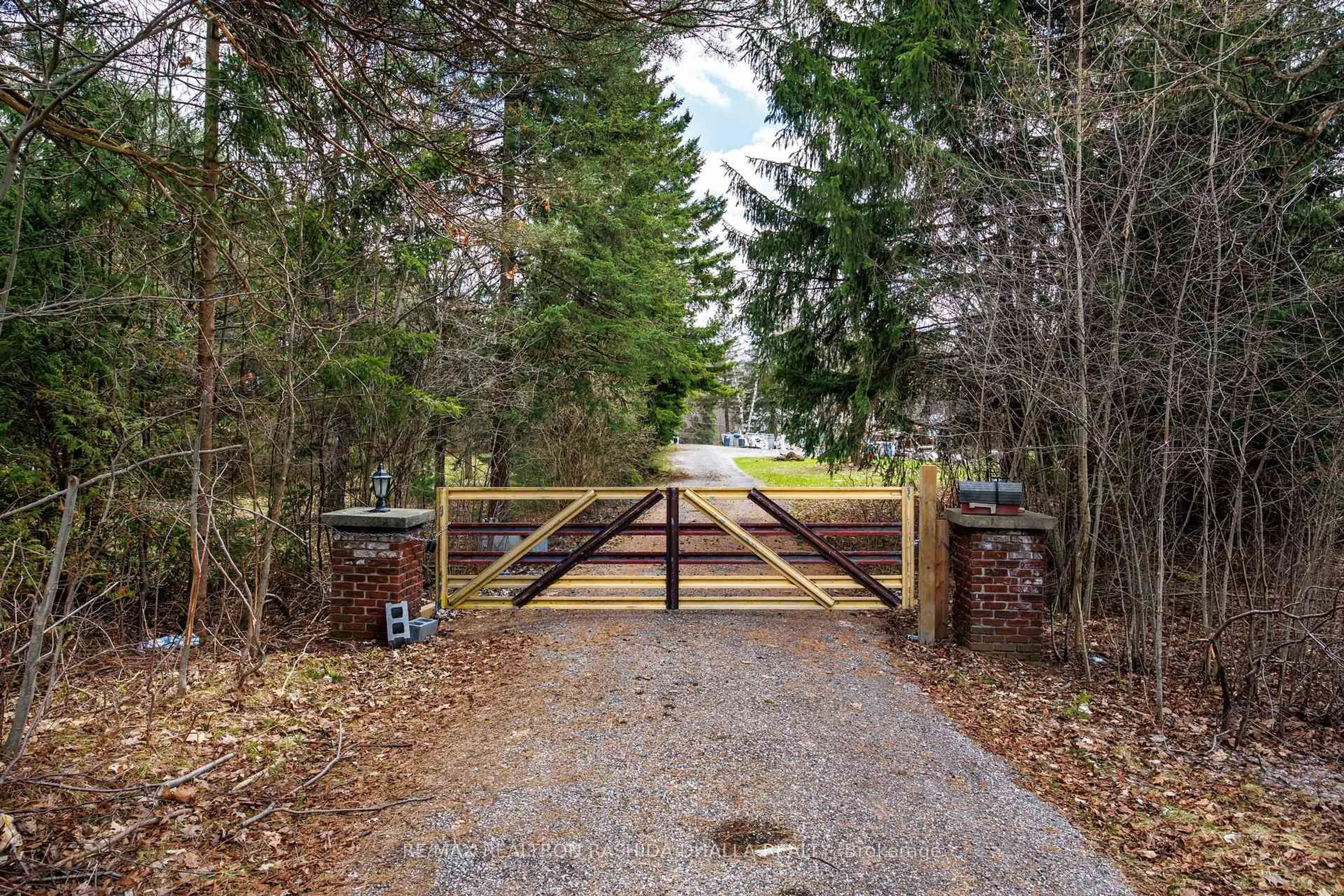 Unknown for 443 Regional Rd 21, Uxbridge Ontario L0C 1A0