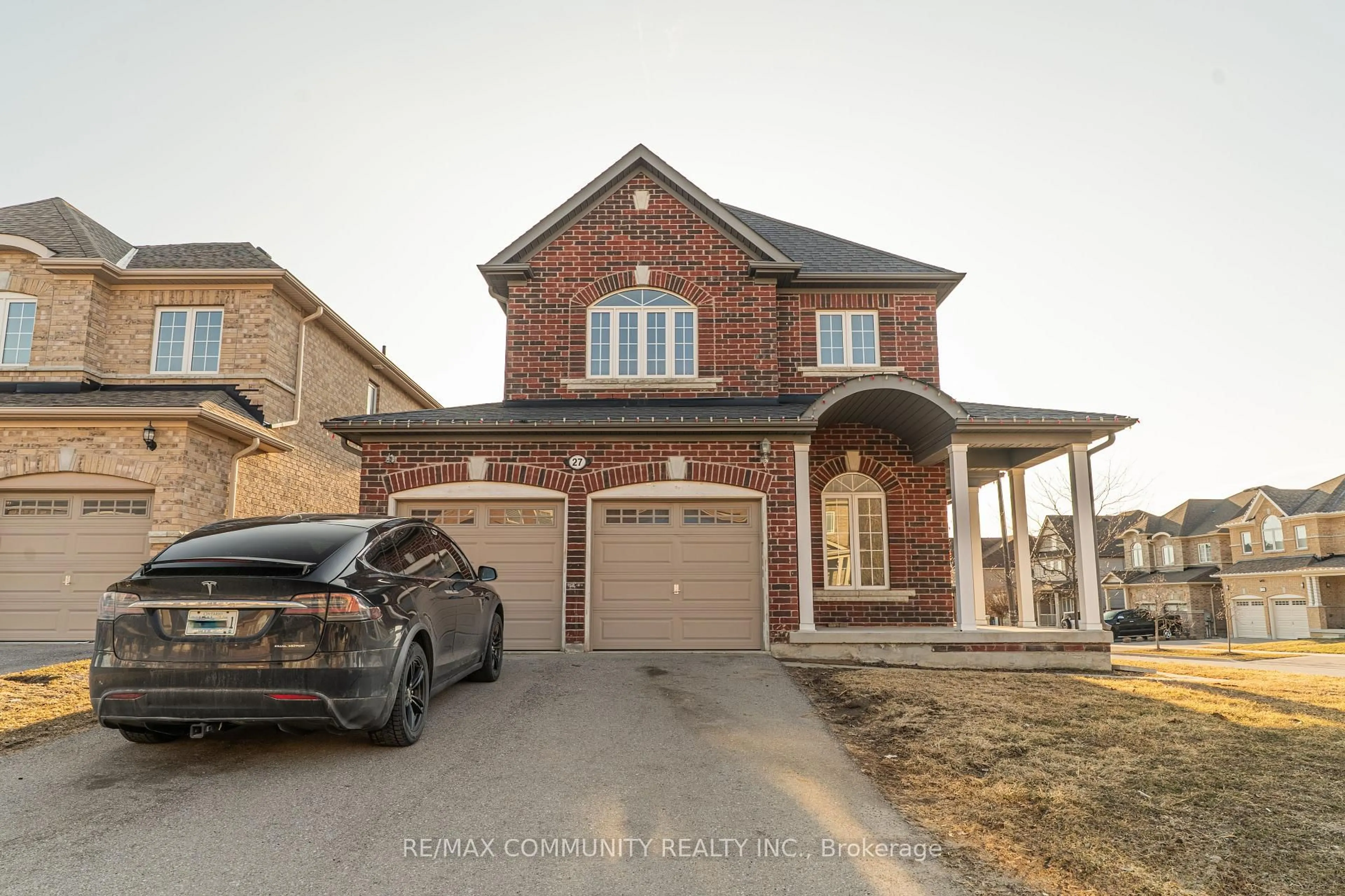 Home with brick exterior material, street for 27 Bamburg St, Georgina Ontario L0E 1R0