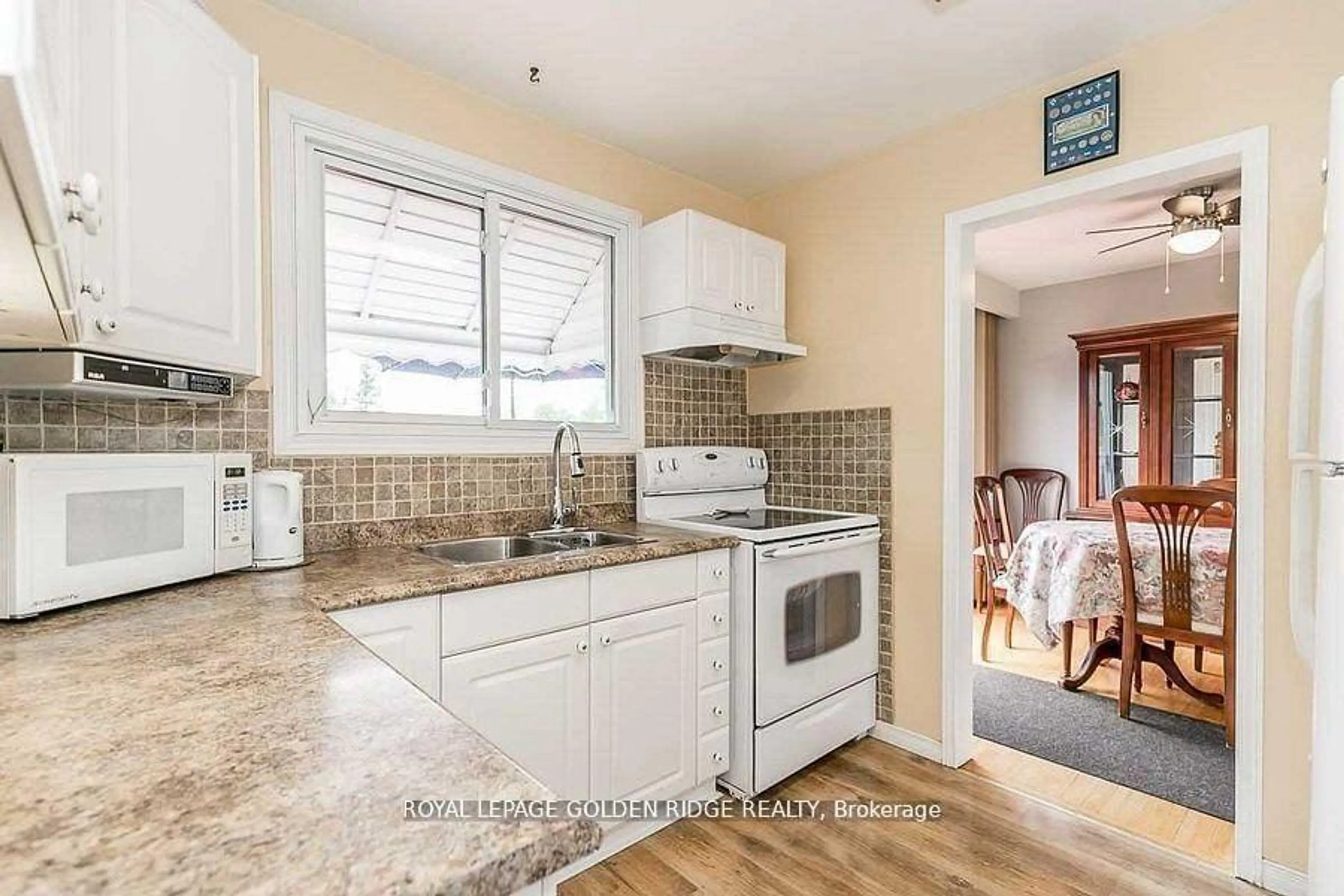 Unknown for 2082 Lea Rd, Innisfil Ontario L9S 1T3