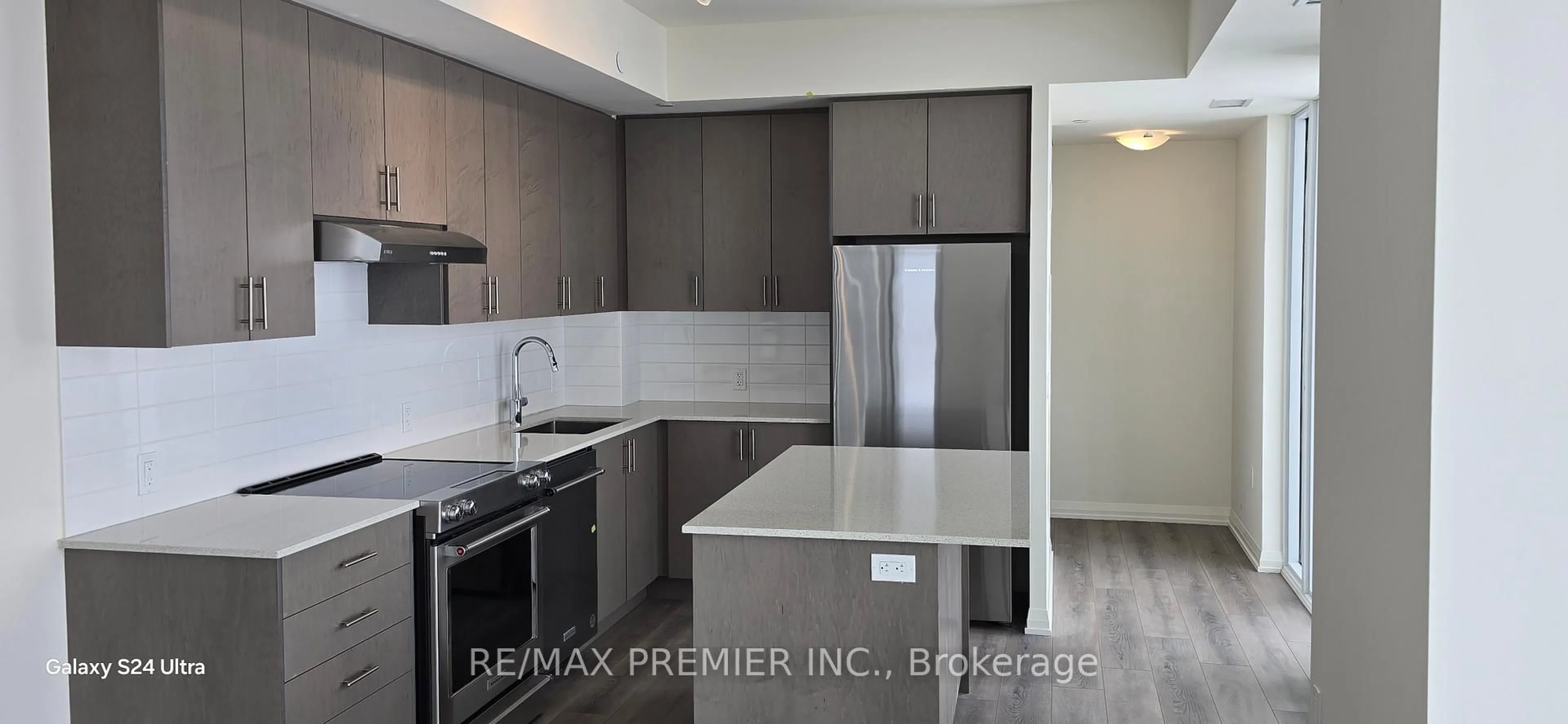 Unknown for 8960 Jane St #1515, Vaughan Ontario L4K 2M9