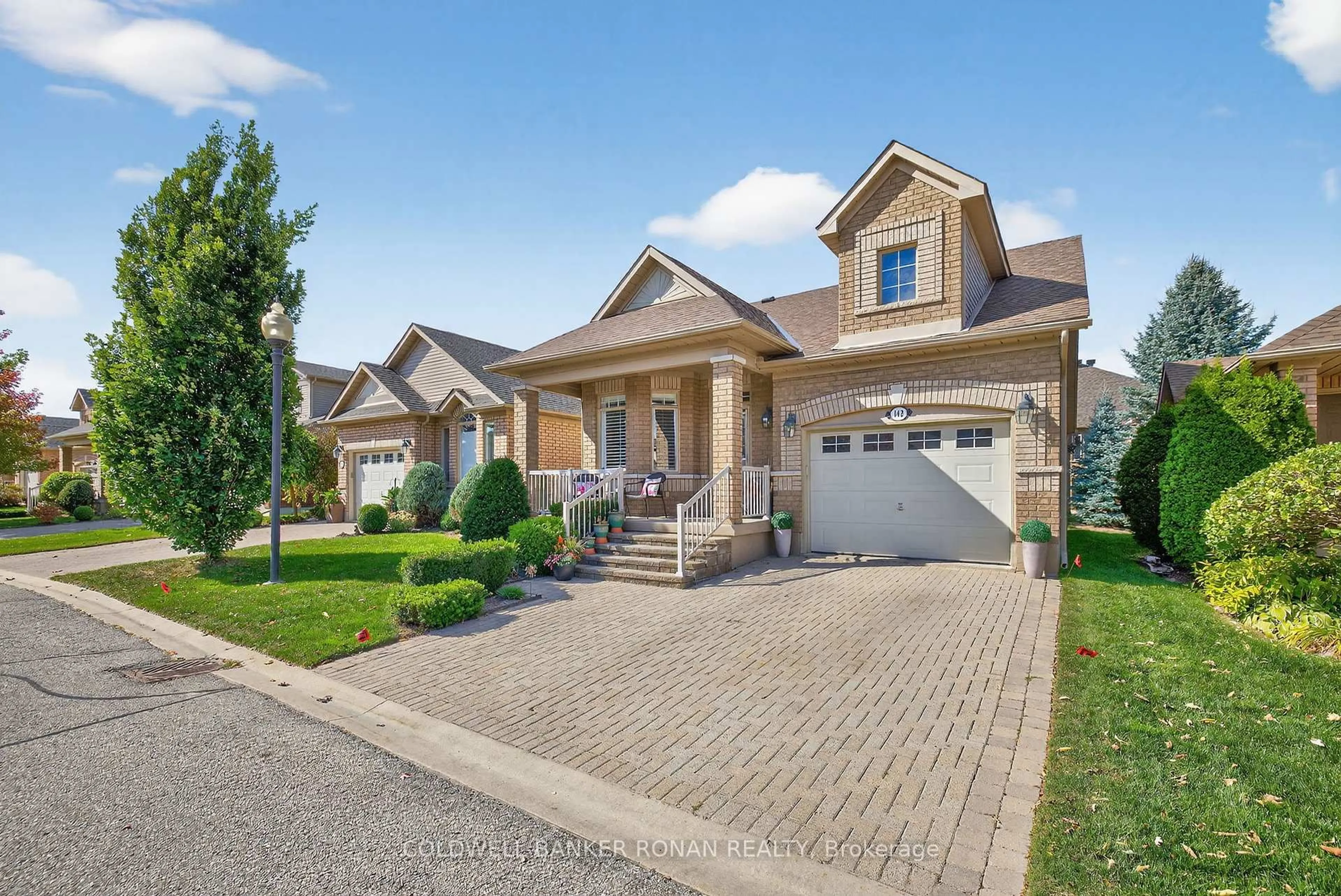 Home with brick exterior material, street for 142 Bella Vista Tr #9, New Tecumseth Ontario L9R 2G8