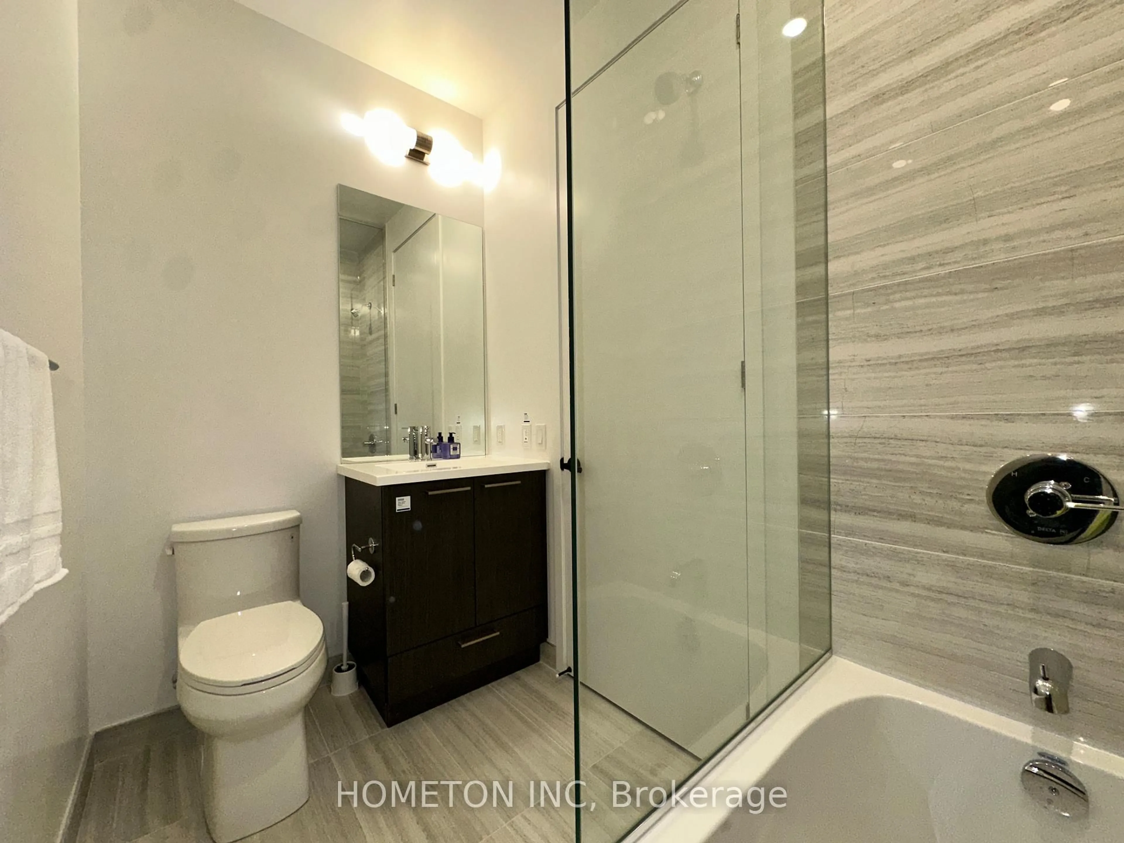 Contemporary bathroom, ceramic/tile floor for 195 Commerce St #2110, Vaughan Ontario L4K 0P9