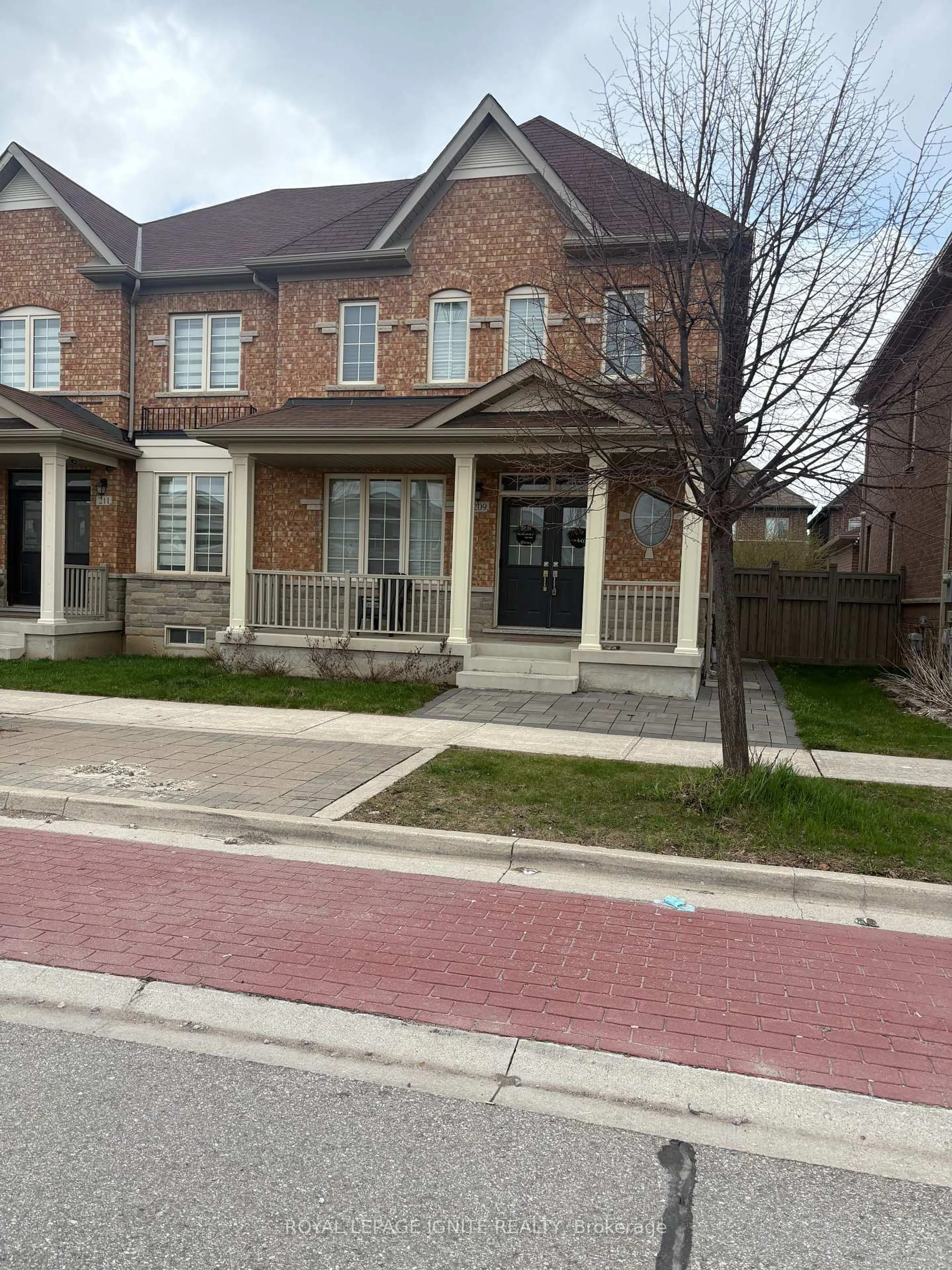 Home with brick exterior material, street for 209 Barons St, Vaughan Ontario L4H 3Z3