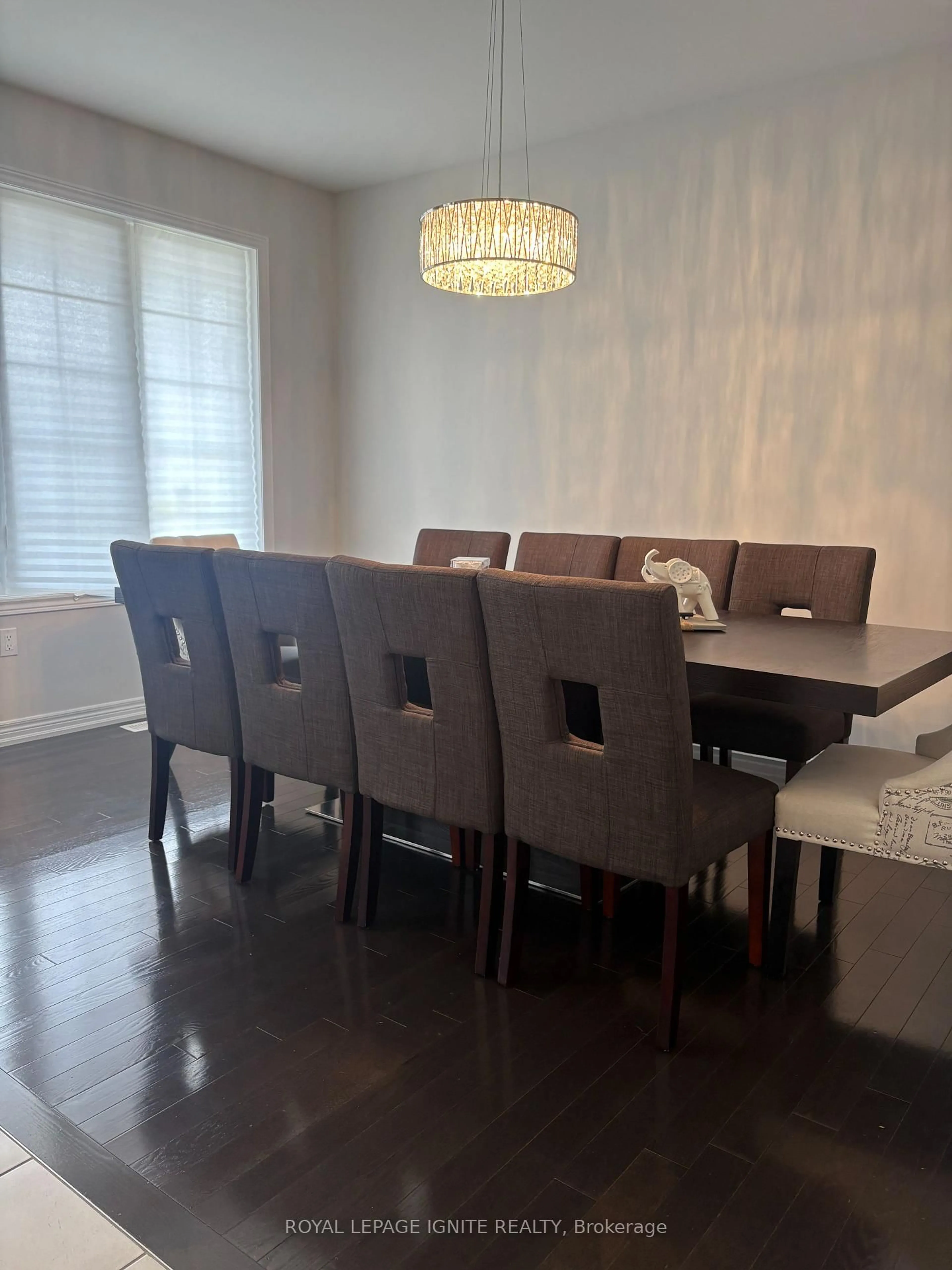Dining room, wood/laminate floor for 209 Barons St, Vaughan Ontario L4H 3Z3