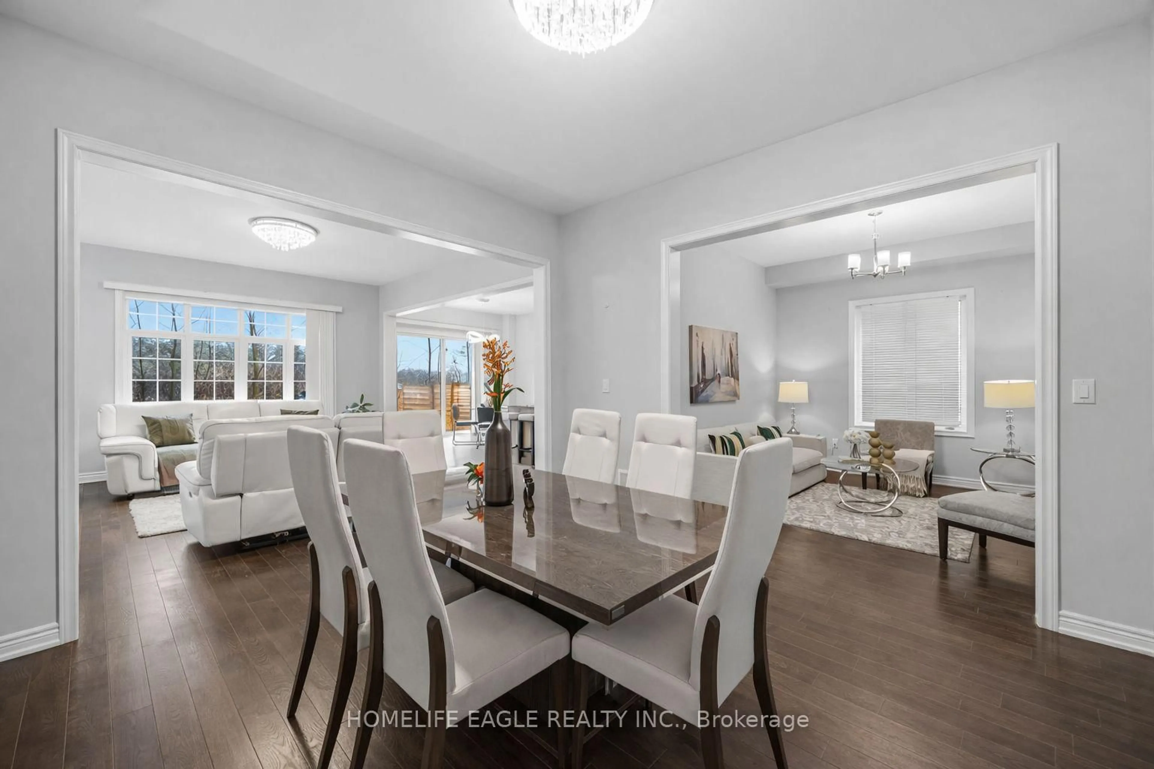 Dining room, unknown for 71 Woodhaven Ave, Aurora Ontario L4G 3Y2