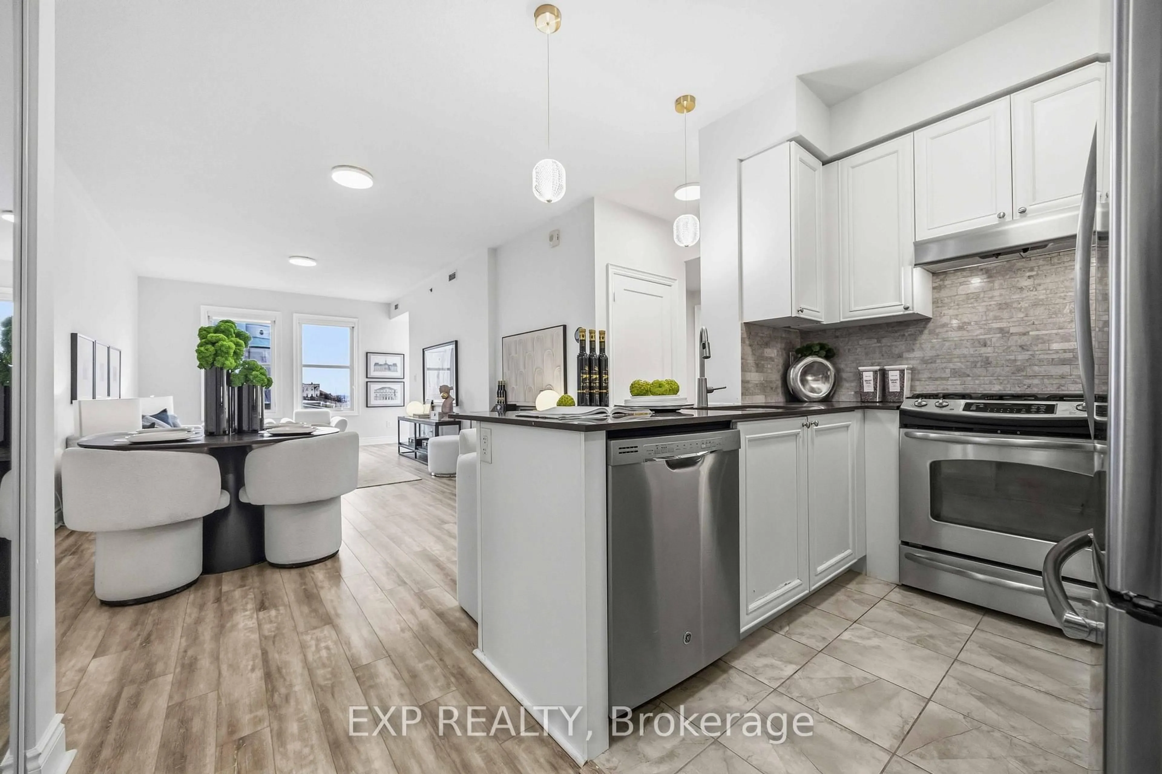 Open concept kitchen, ceramic/tile floor for 28 Prince Regent St #211, Markham Ontario L6C 0V5