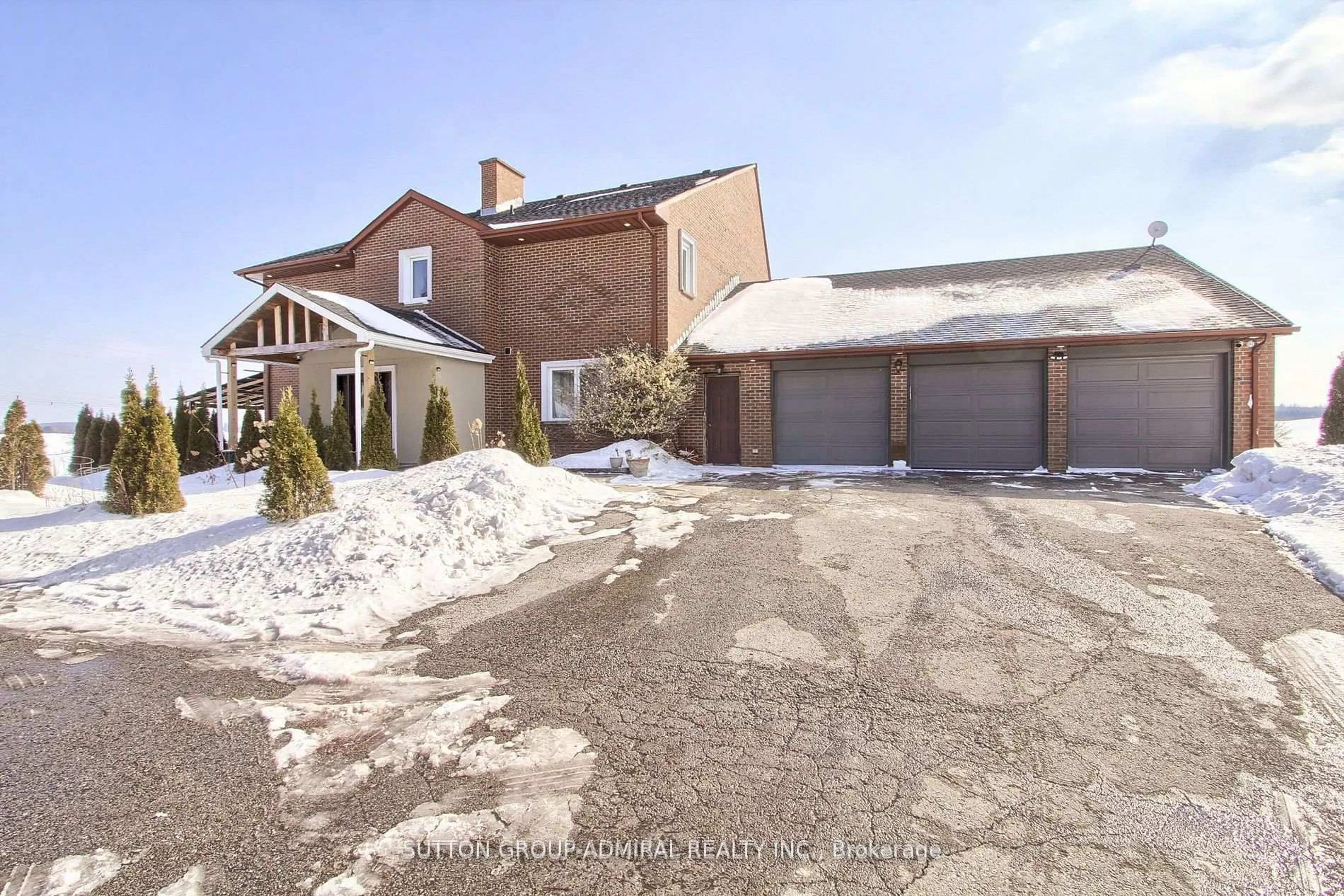 A pic from outside/outdoor area/front of a property/back of a property/a pic from drone, street for 7205 19th Side Rd, King Ontario L0G 1T0