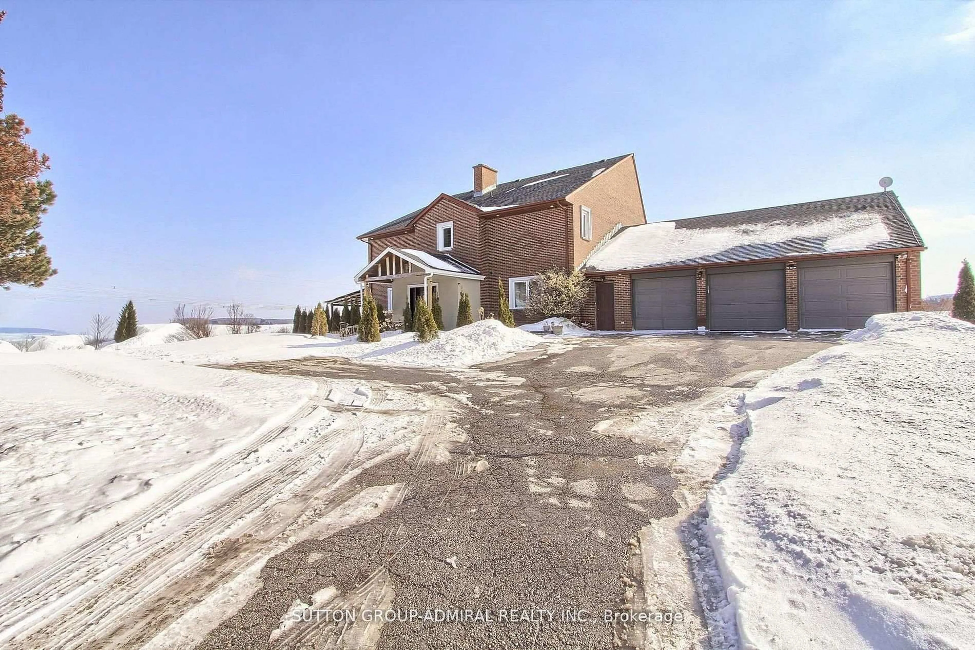 A pic from outside/outdoor area/front of a property/back of a property/a pic from drone, street for 7205 19th Side Rd, King Ontario L0G 1T0