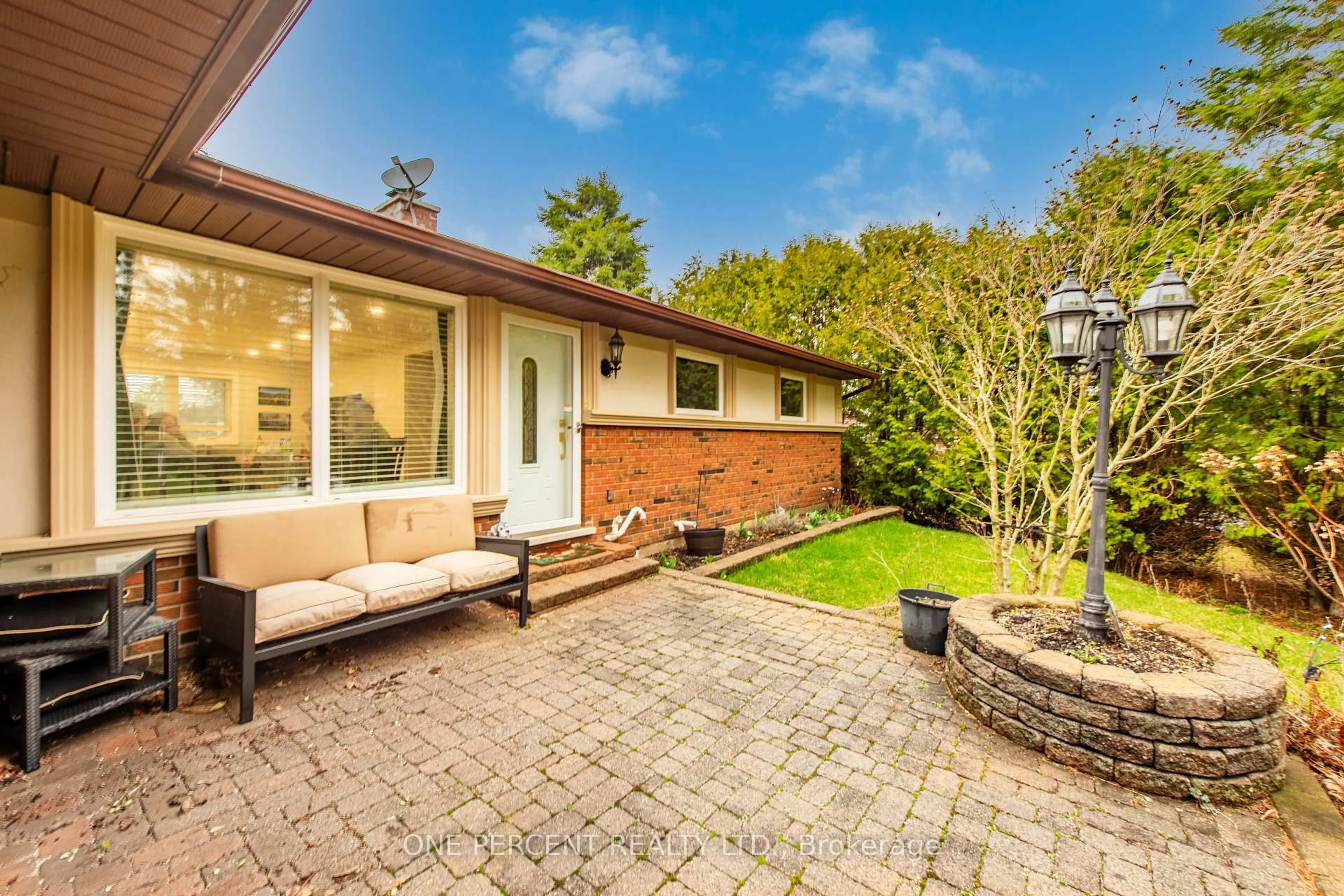 Home with brick exterior material, street for 8 Cardwell Crt, Adjala-Tosorontio Ontario L0G 1W0