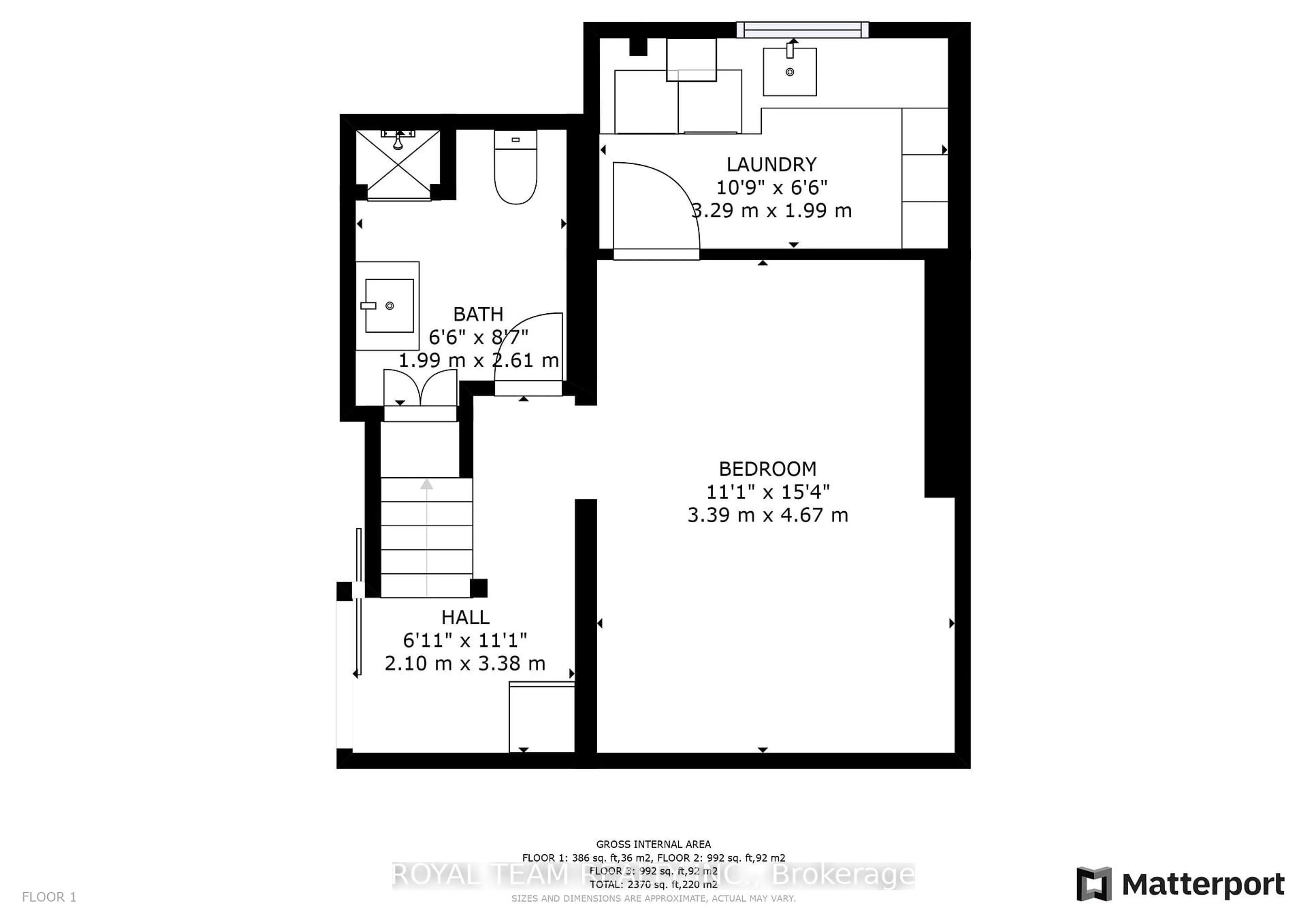 Floor plan for 97 Centre St, Richmond Hill Ontario L4C 1A3