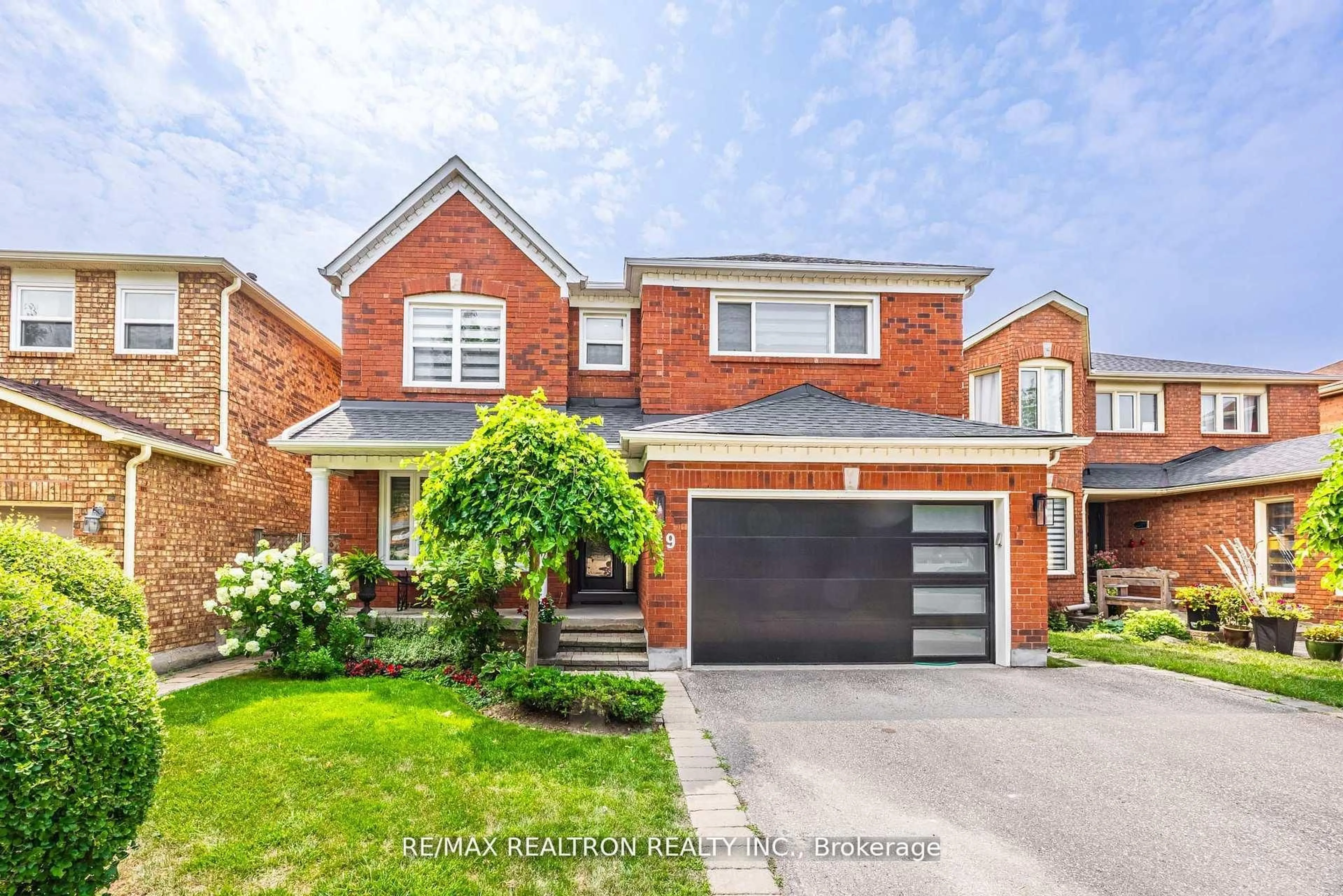 Home with brick exterior material, street for 49 Janesville Rd, Vaughan Ontario L4J 6Z9