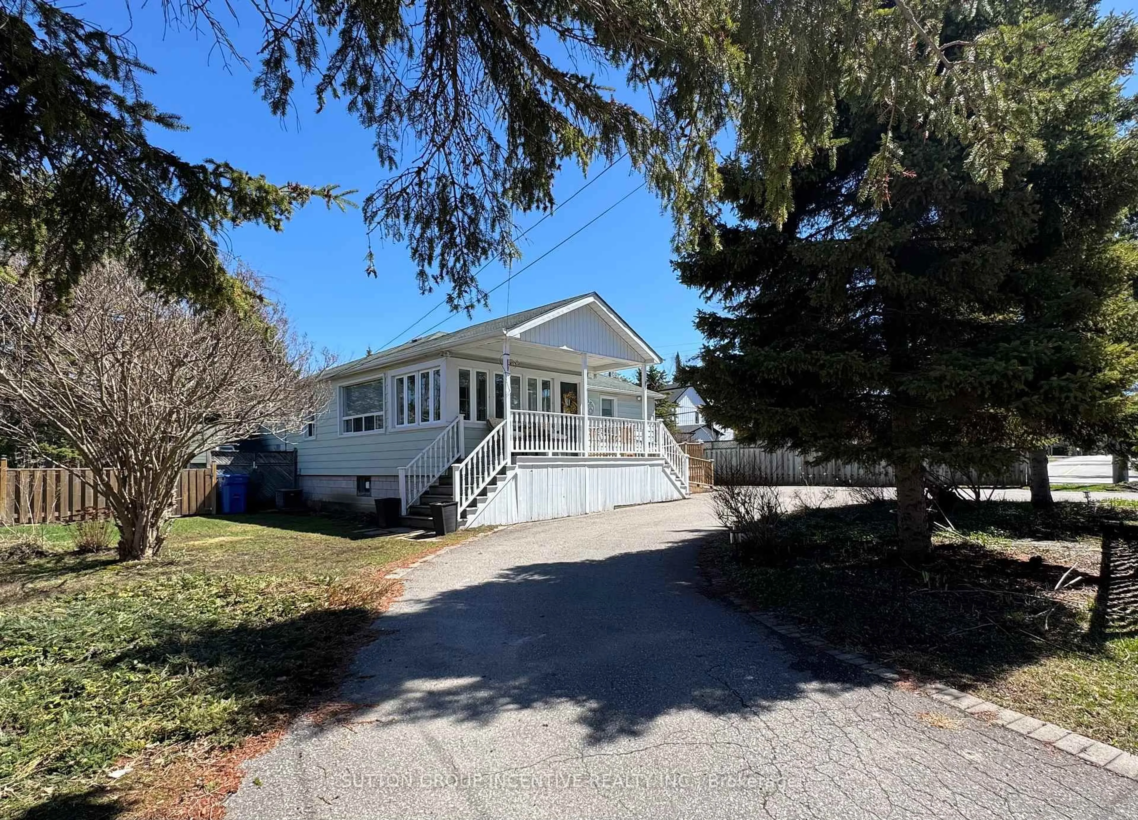 Unknown for 3 Melody Lane, Georgina Ontario L0E 1L0