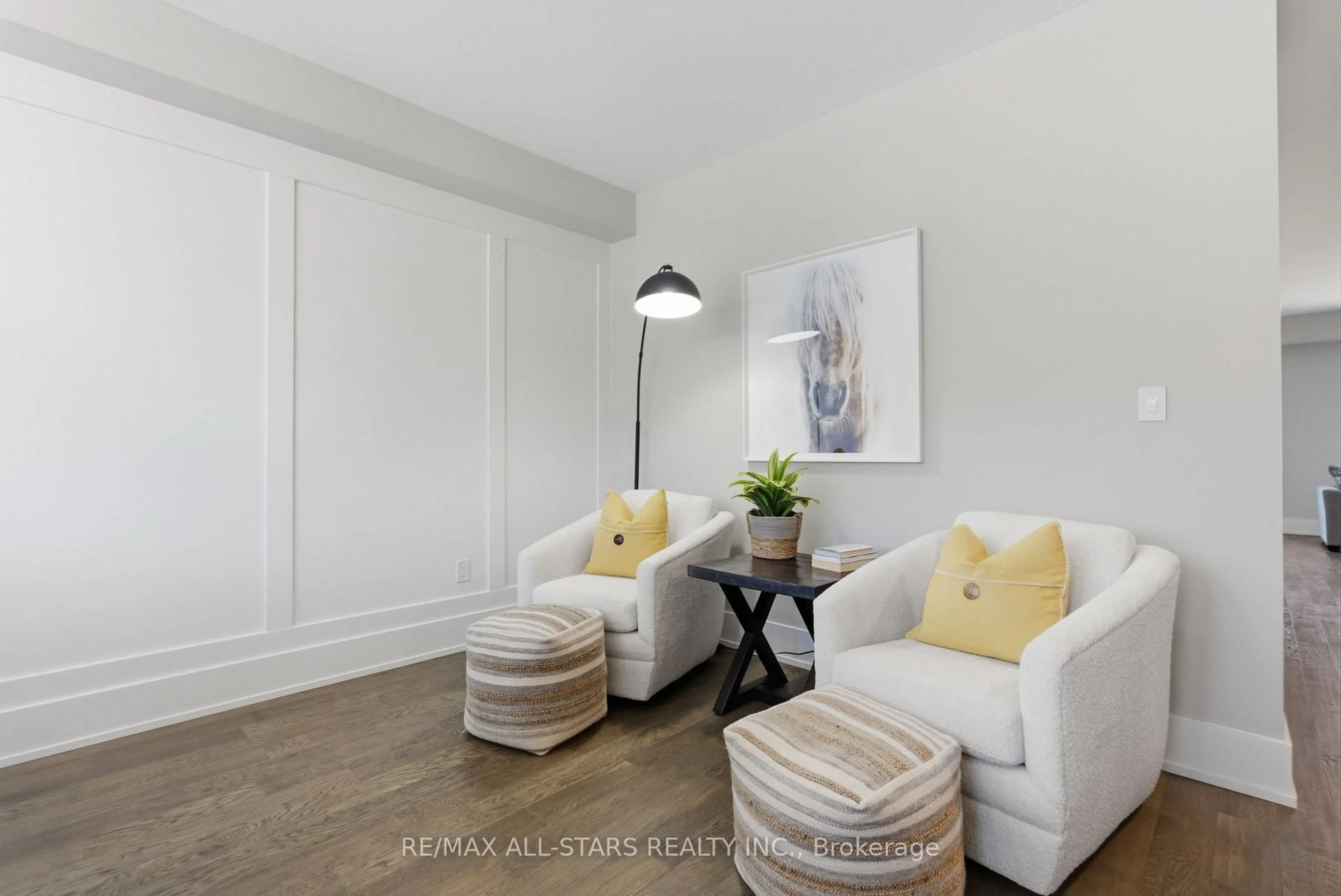 Living room with furniture, unknown for 7 Gord Matthews Way, Uxbridge Ontario L9P 0E9