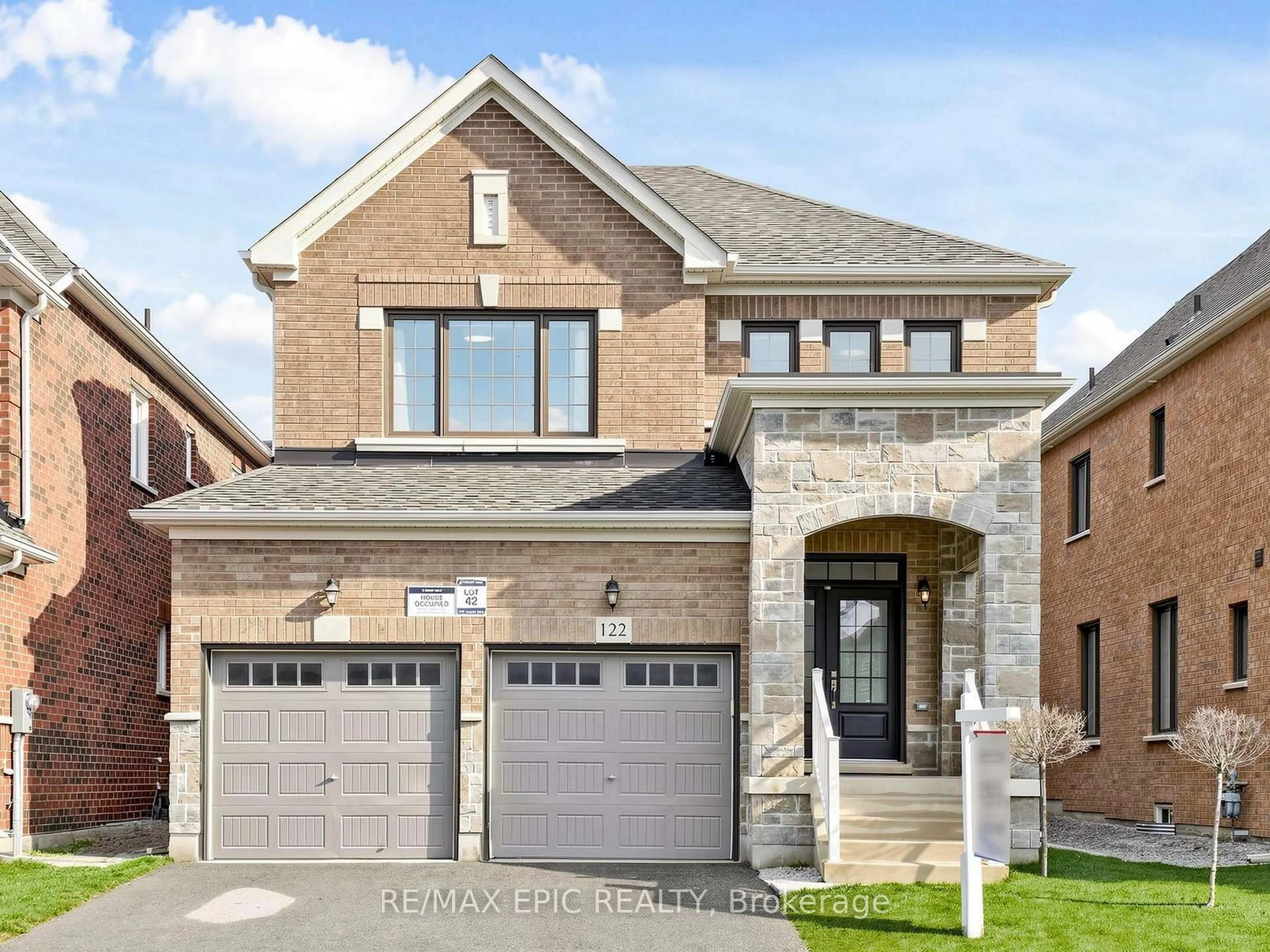 Home with brick exterior material, street for 122 Scarlet Way, Bradford West Gwillimbury Ontario L3Z 4J2