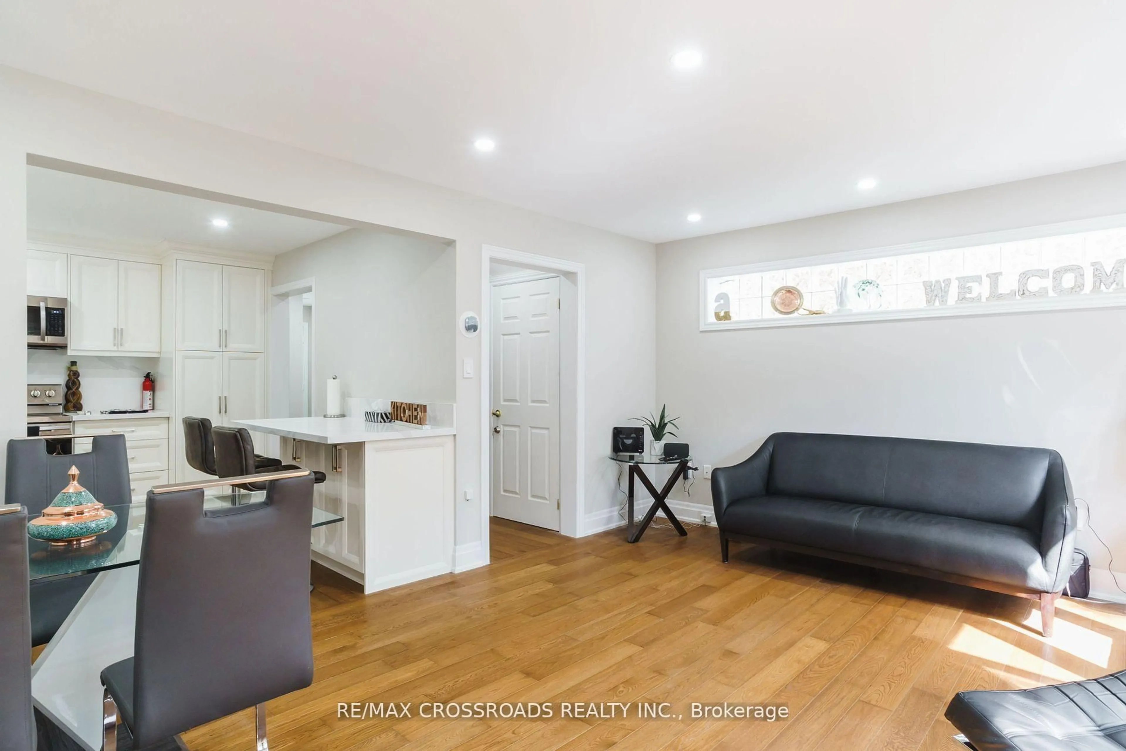 Unknown for 50 Widdifield Ave, Newmarket Ontario L3X 1Z4