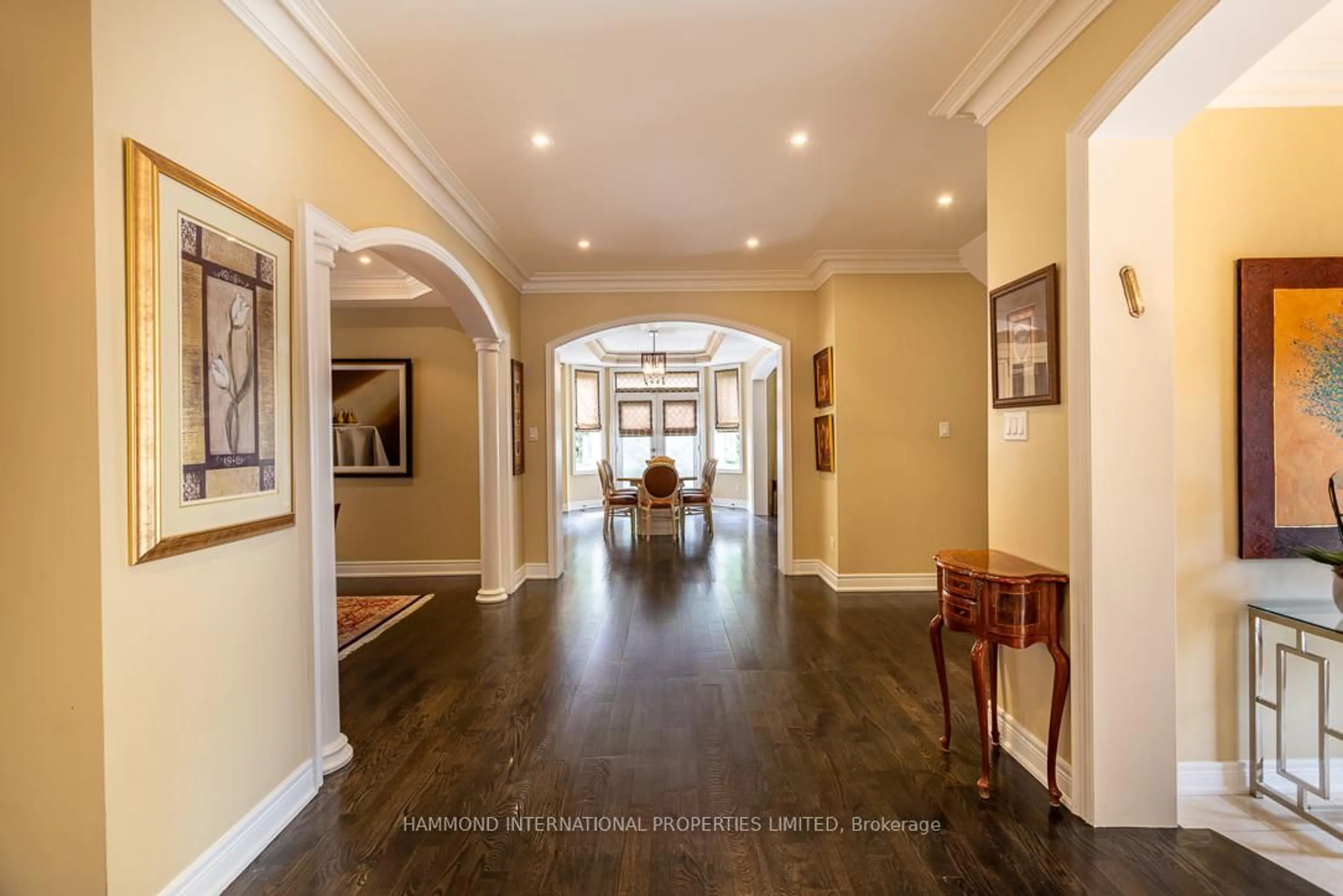 Indoor foyer for 1 Sanibel Cres, Vaughan Ontario L4J 8G9