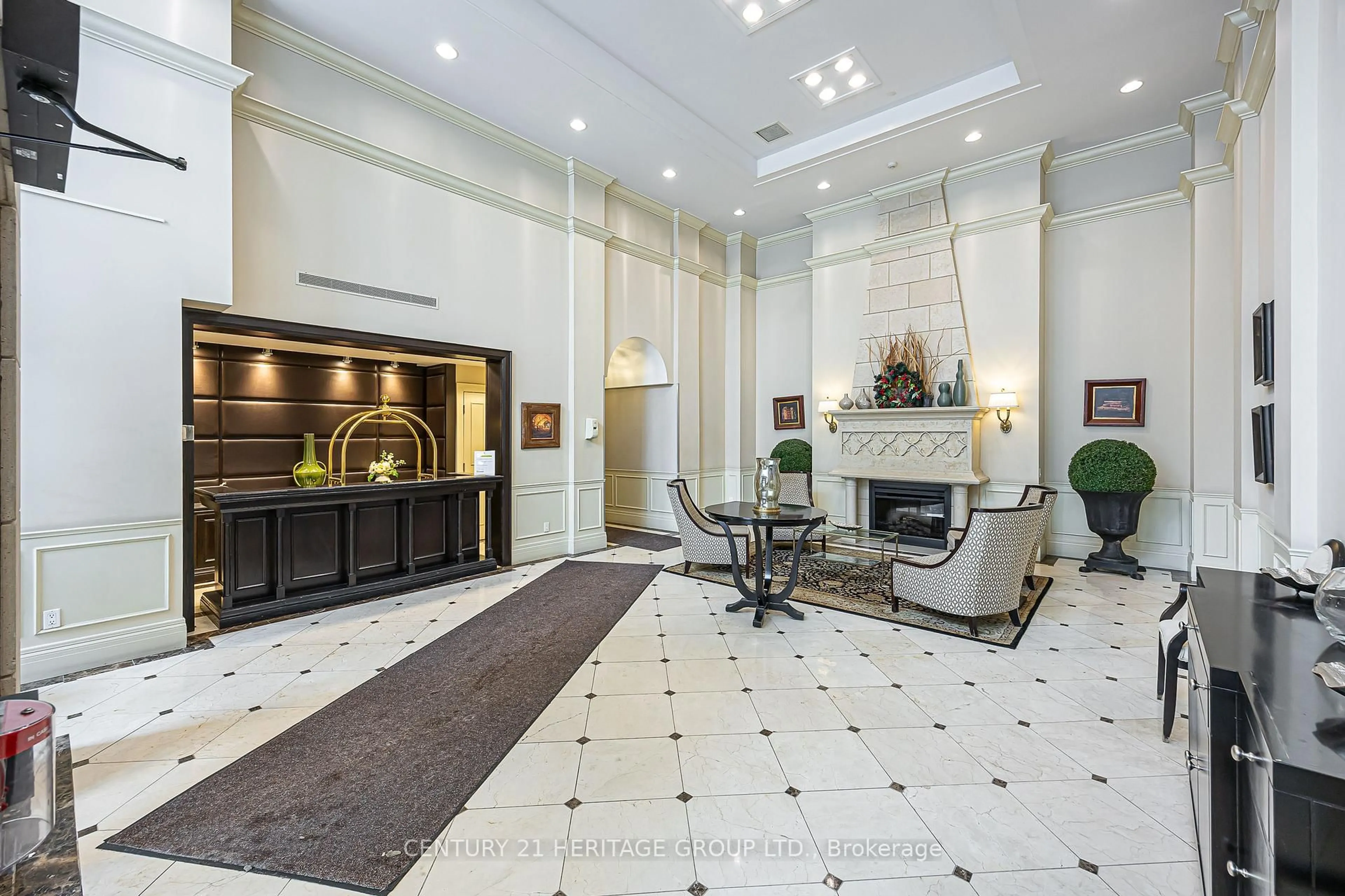 Lobby for 310 Red Maple Rd #211, Richmond Hill Ontario L4C 0T7