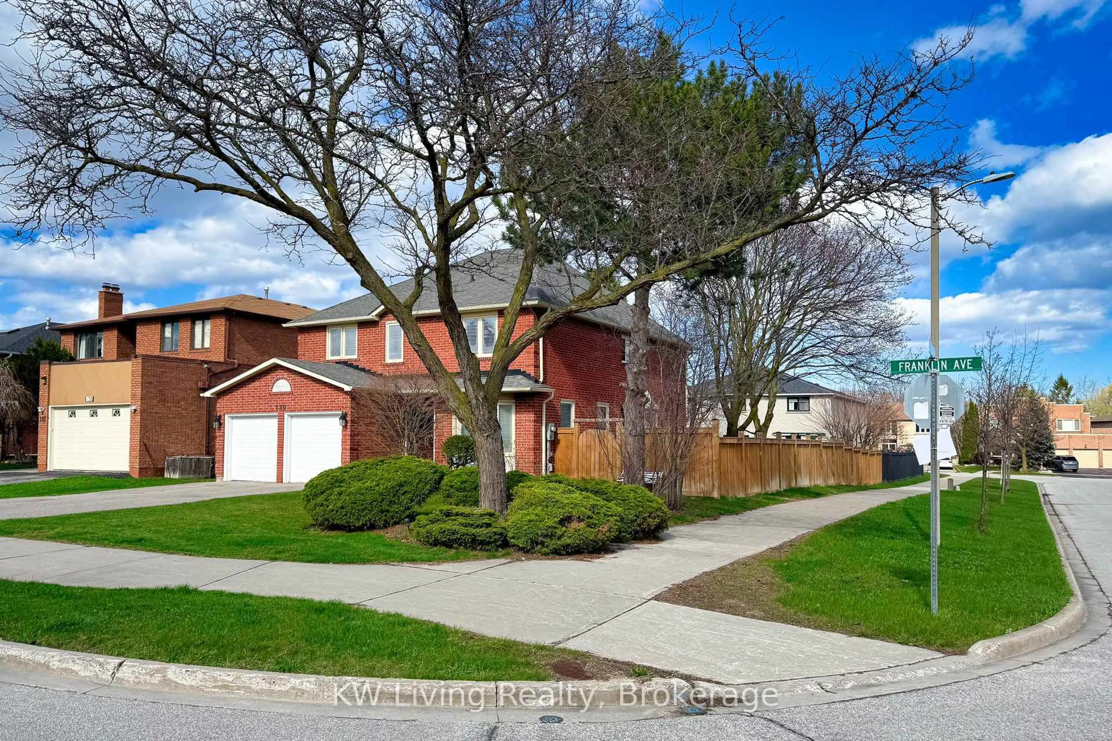 Home with brick exterior material, street for 129 Franklin Ave, Vaughan Ontario L4J 4X6