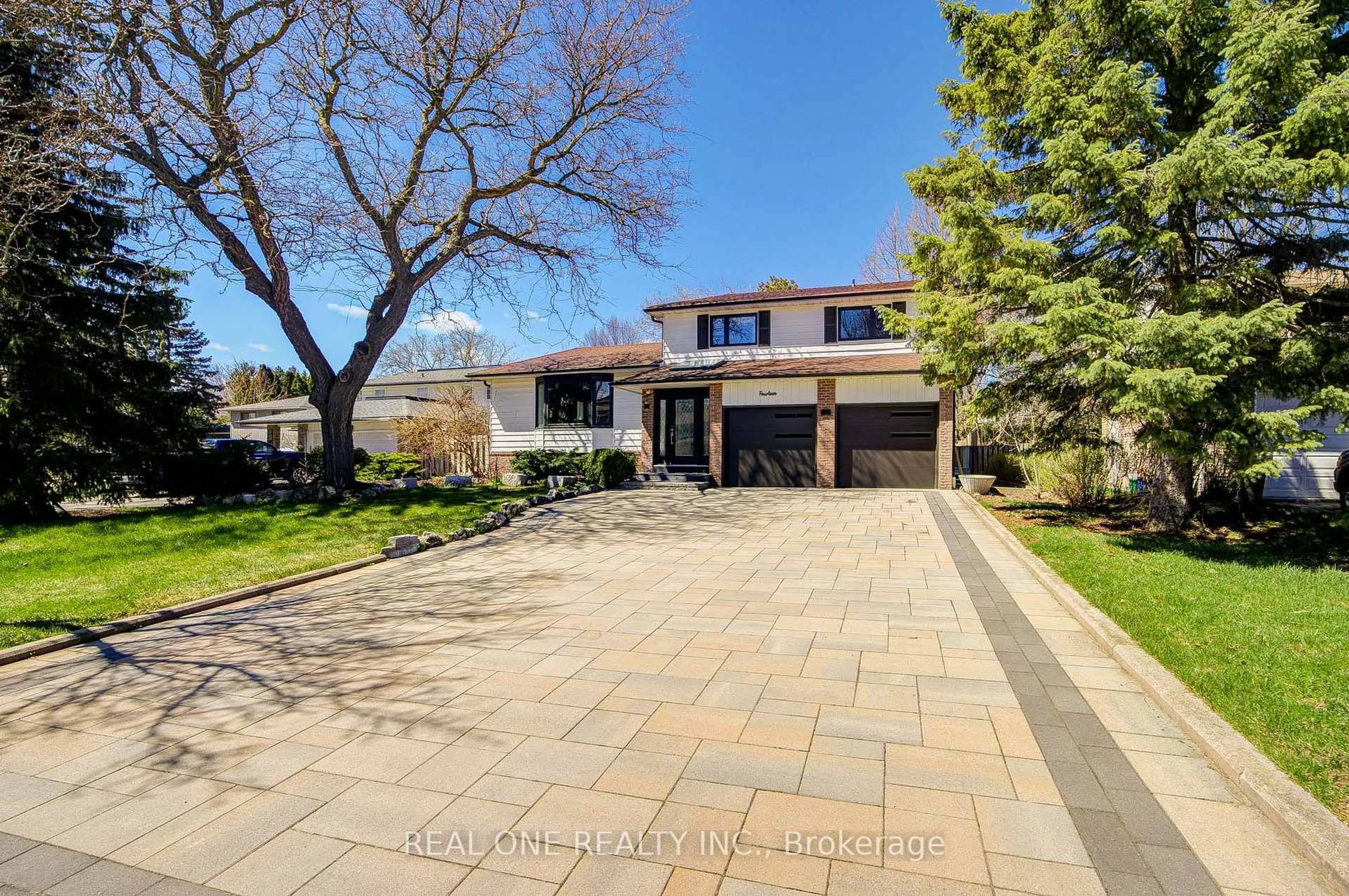 Home with brick exterior material, street for 14 Brookfield Crt, Markham Ontario L3P 2W9