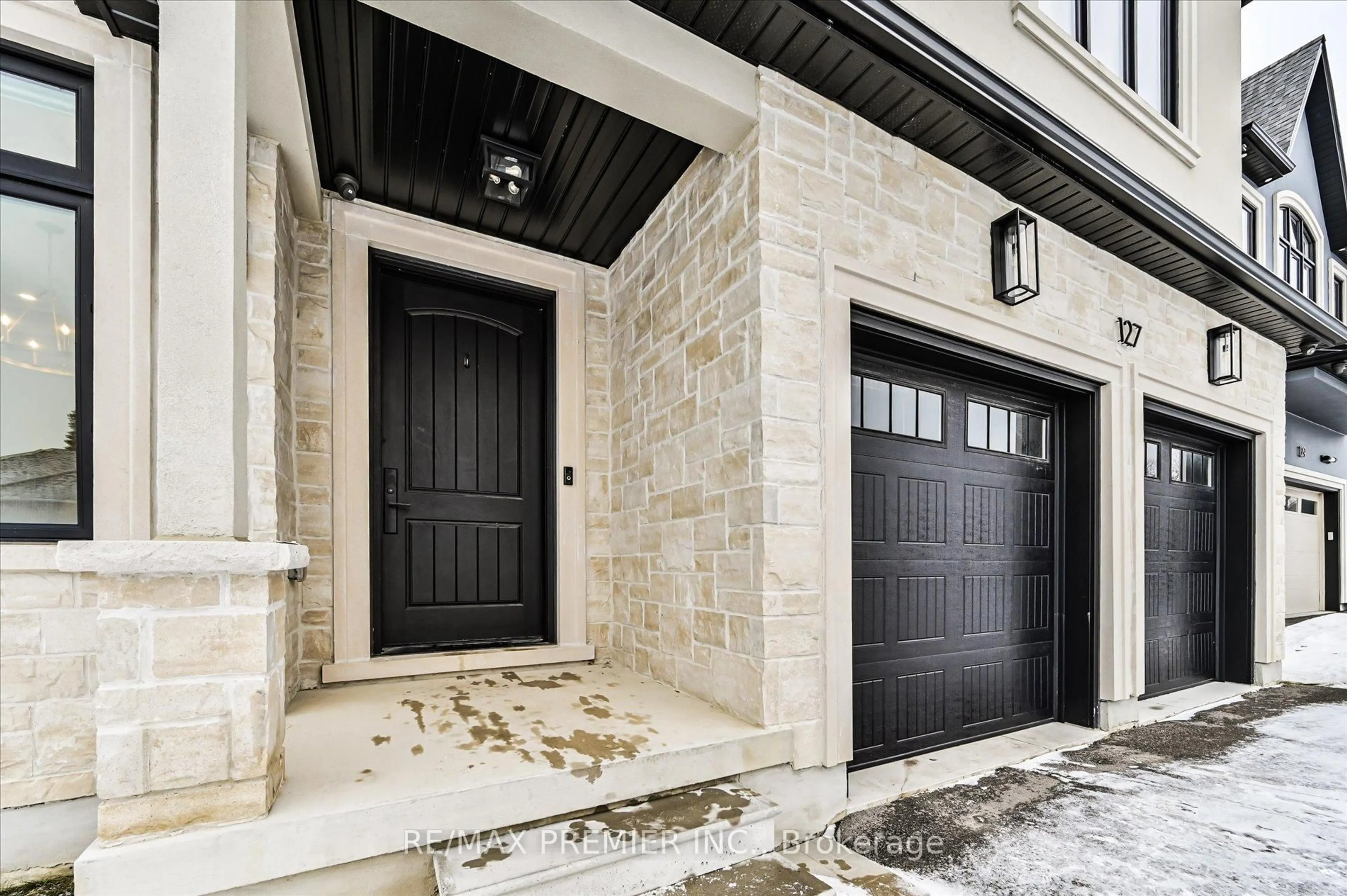 Unknown for 127 Carmela Ave, Richmond Hill Ontario L4E 2V6