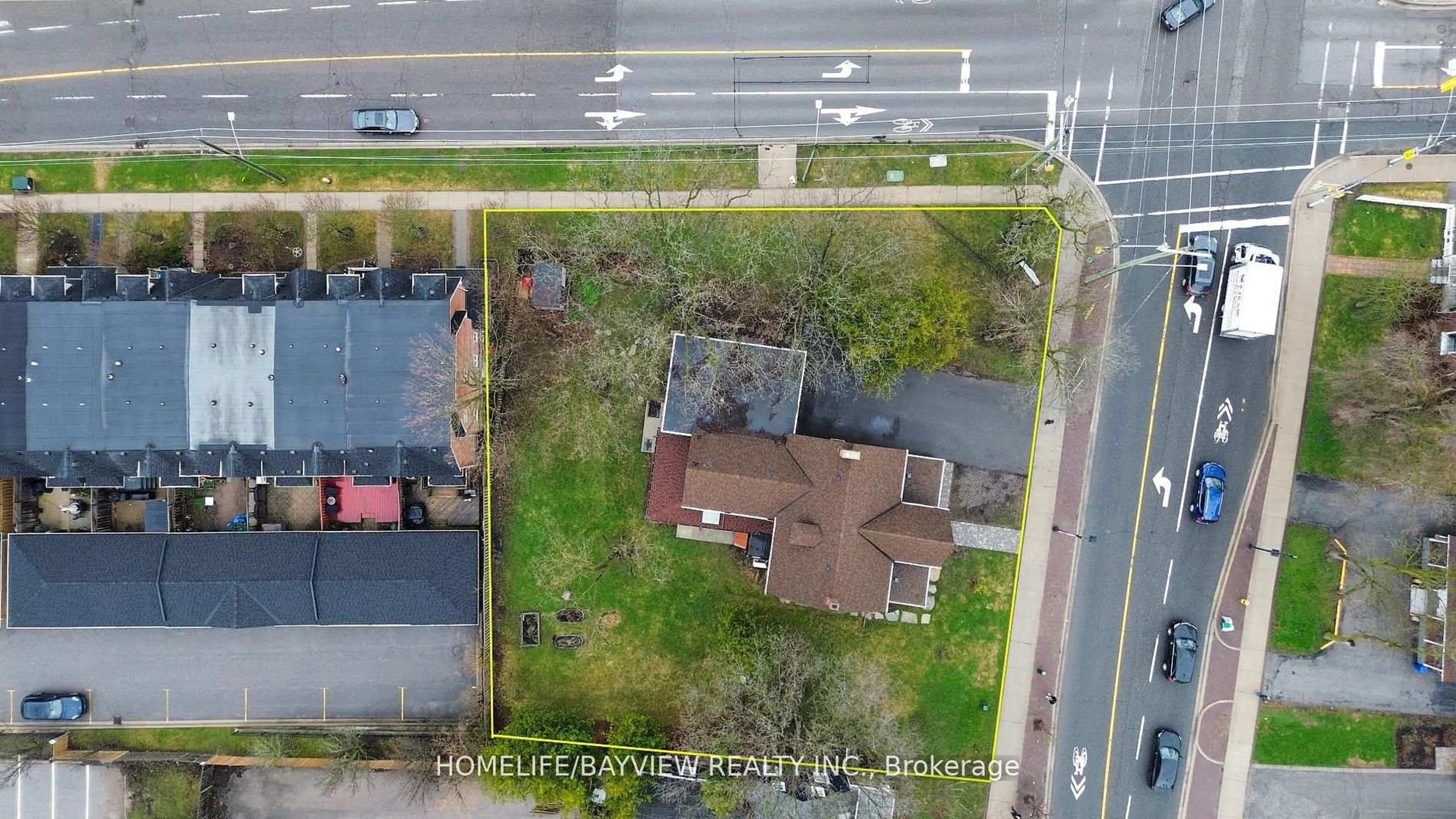 A pic from outside/outdoor area/front of a property/back of a property/a pic from drone, street for 180 & 188 Main St, Markham Ontario L3P 1Y3