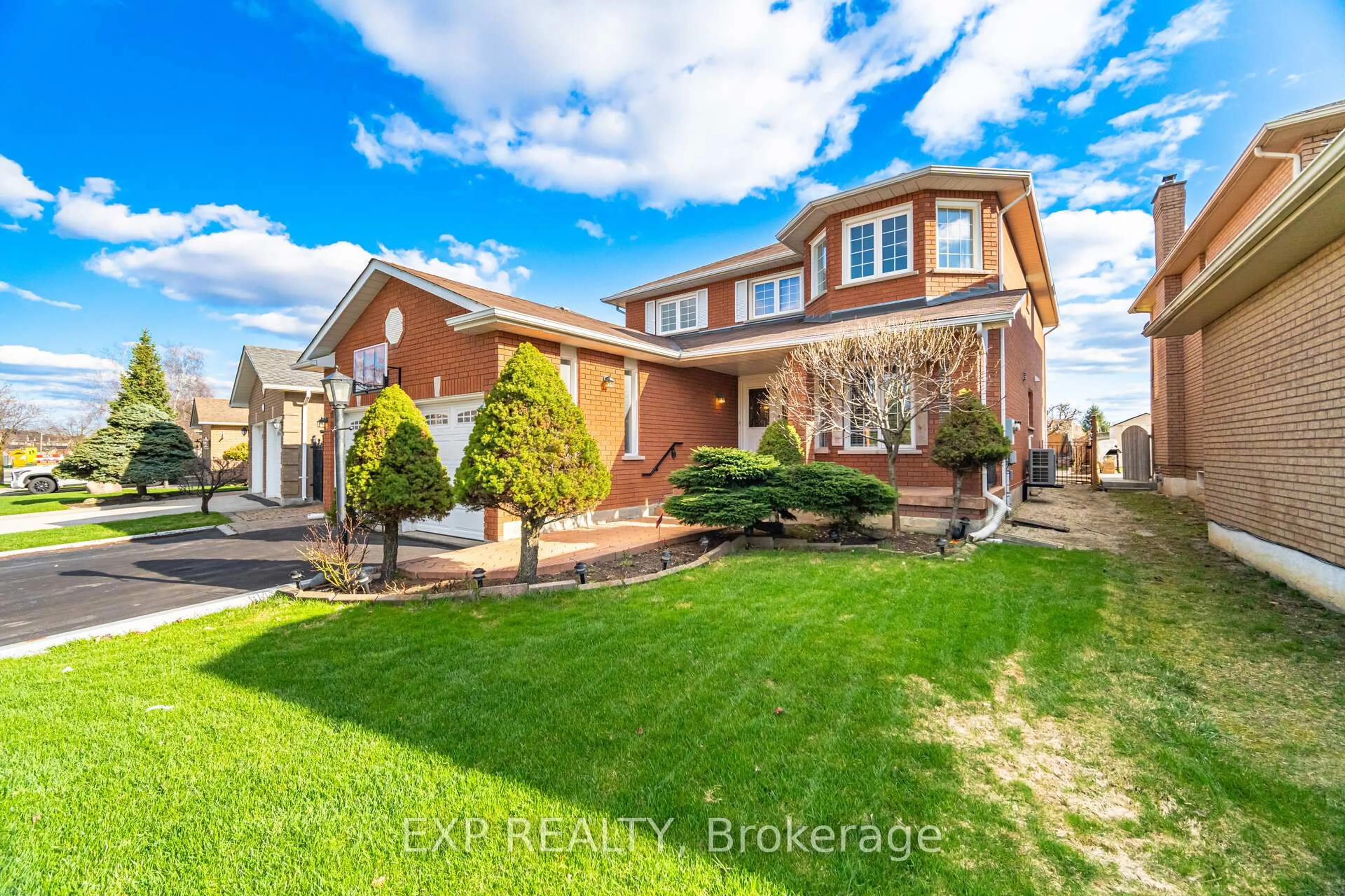 A pic from outside/outdoor area/front of a property/back of a property/a pic from drone, street for 8912 Martin Grove Rd, Vaughan Ontario L4H 1C3