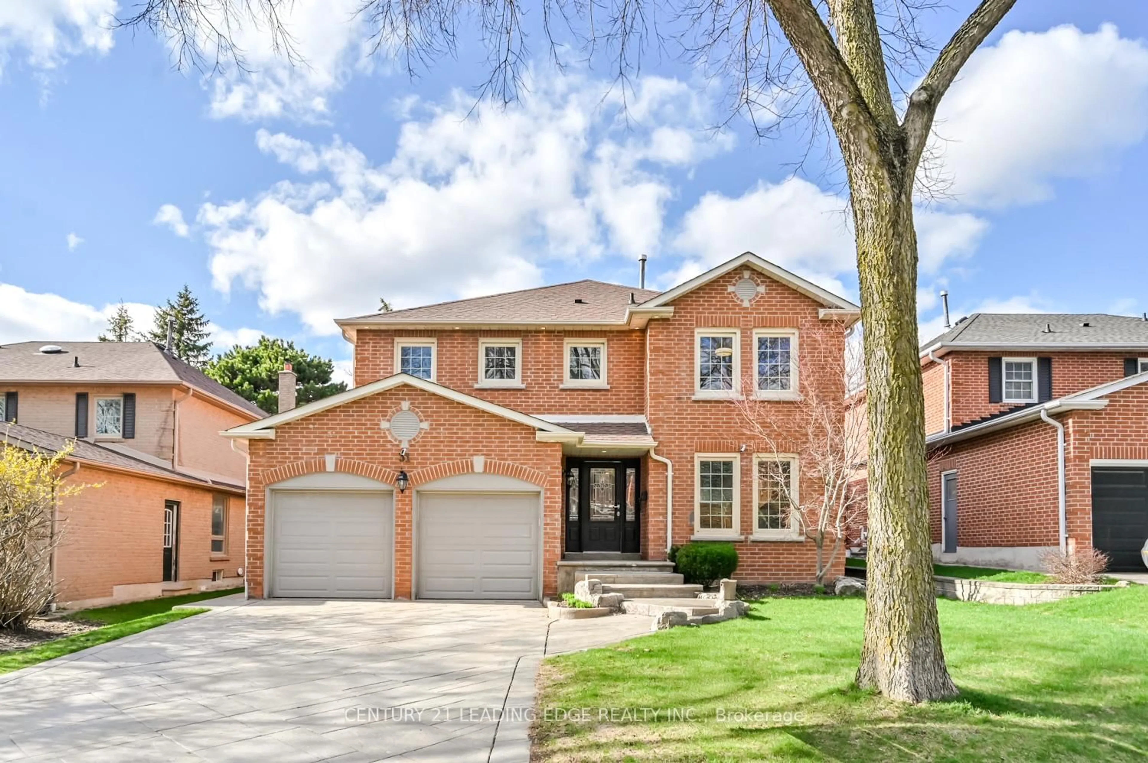 Home with brick exterior material, street for 31 Heisey Dr, Markham Ontario L3P 4P6