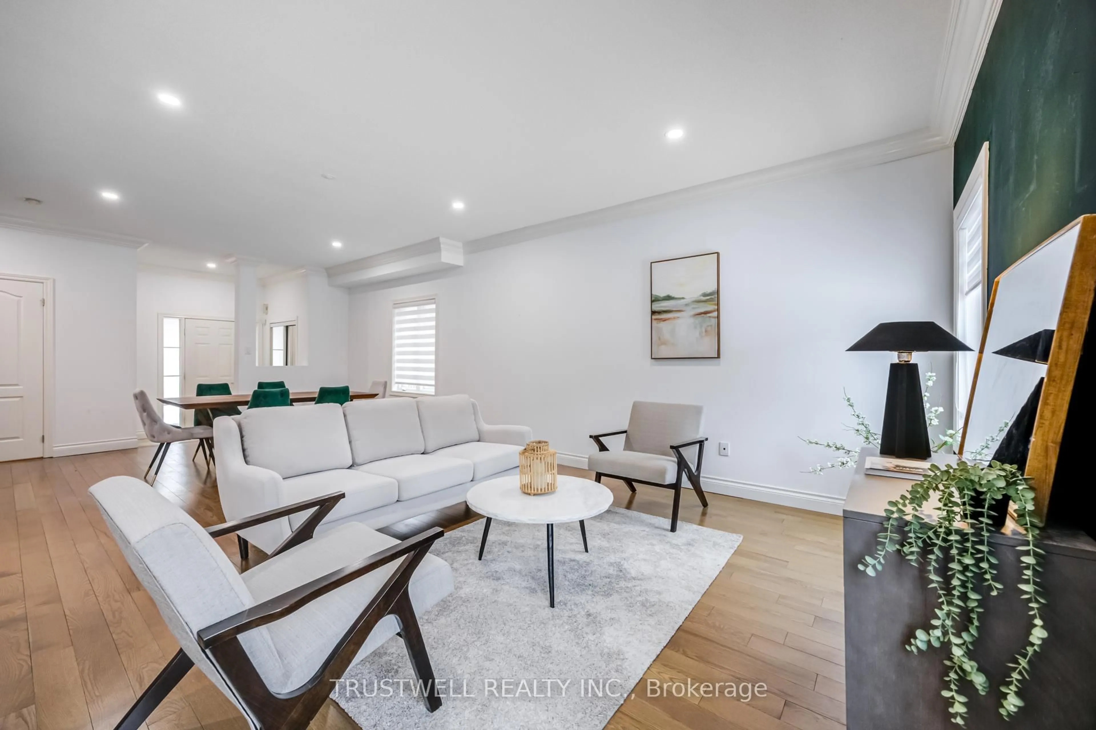 Living room with furniture, unknown for 467 Pleasant Ridge Ave, Vaughan Ontario L4J 8X2