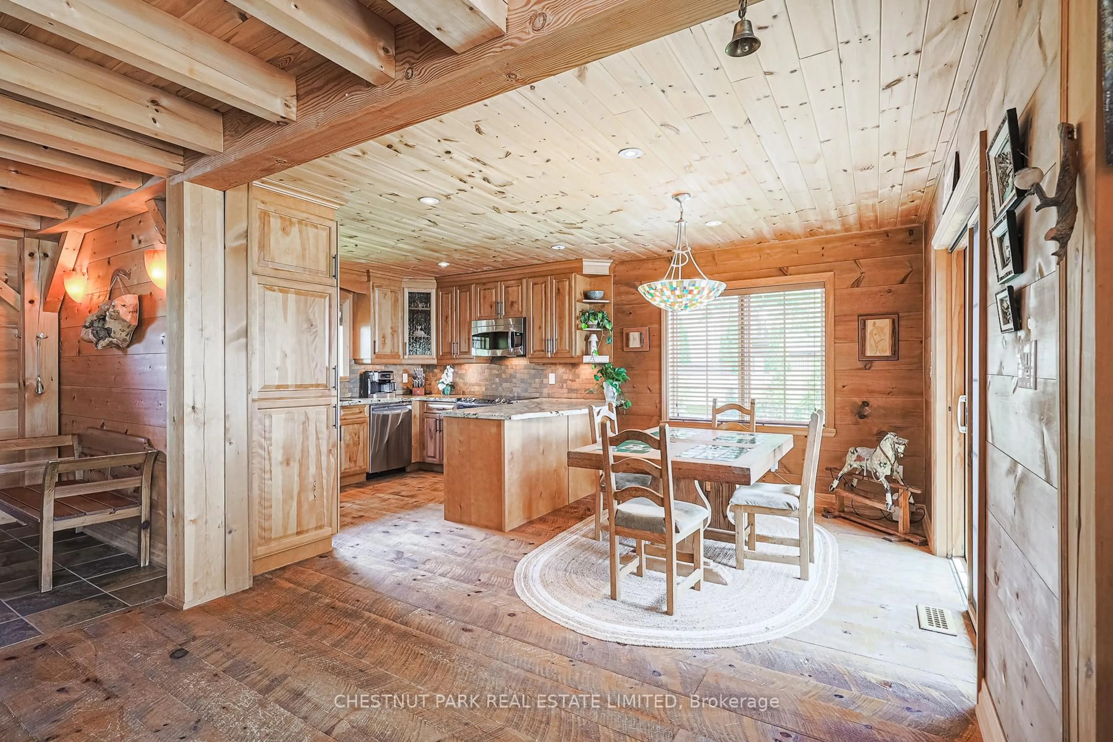 Rustic kitchen, unknown for 3531 Crescent Harbour Rd, Innisfil Ontario L9S 2Y7