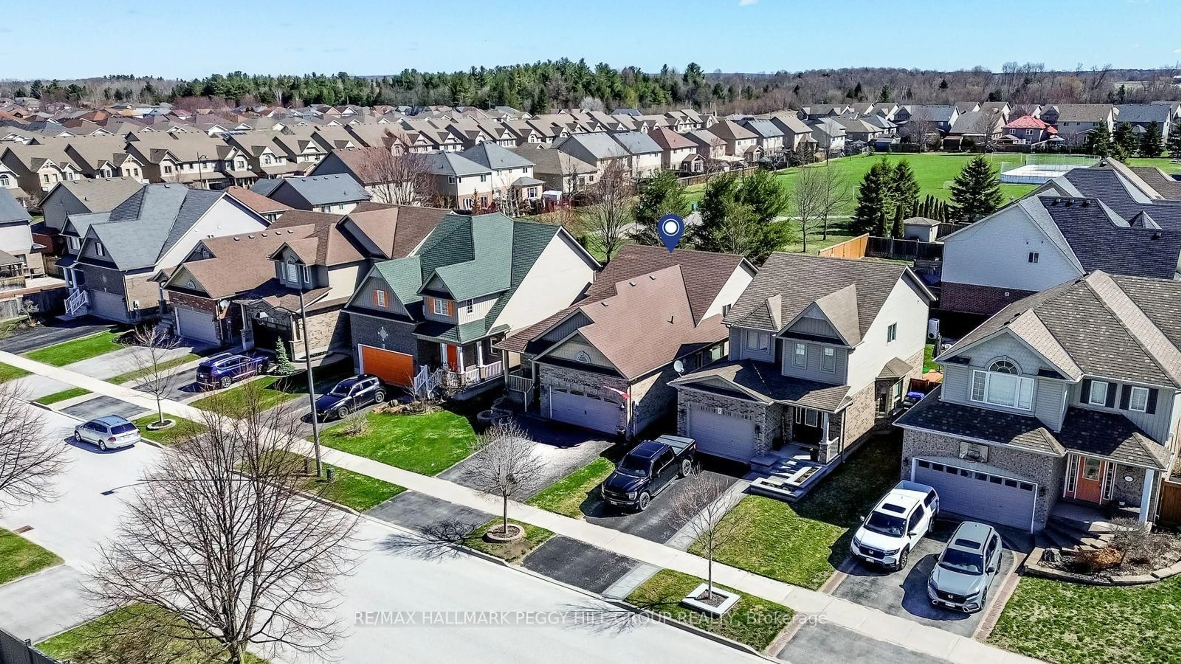 A pic from outside/outdoor area/front of a property/back of a property/a pic from drone, street for 11 Red Cedar Lane, Essa Ontario L3W 0P5