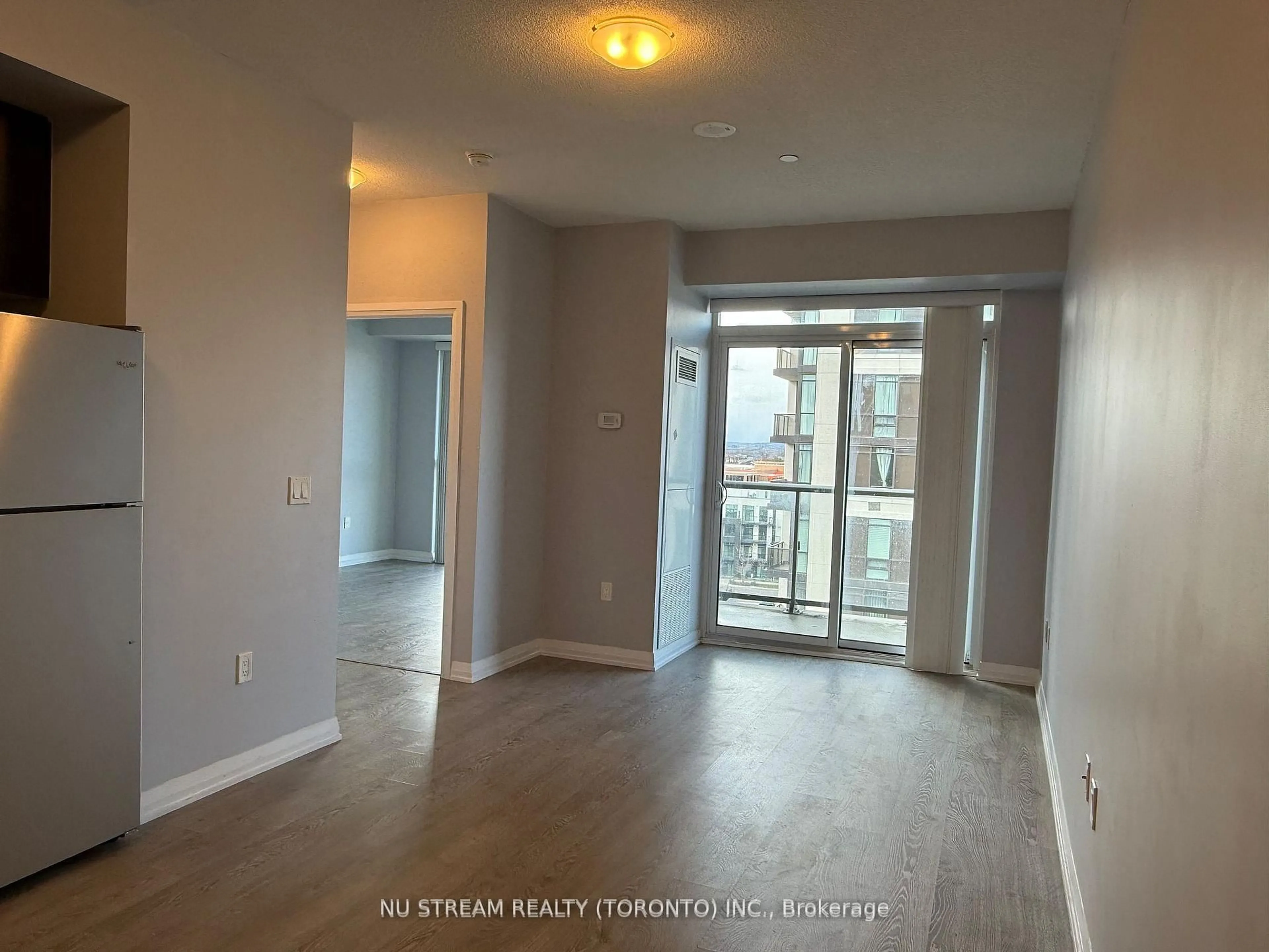 A pic of a room for 9560 Markham Rd #905, Markham Ontario L6E 0T9