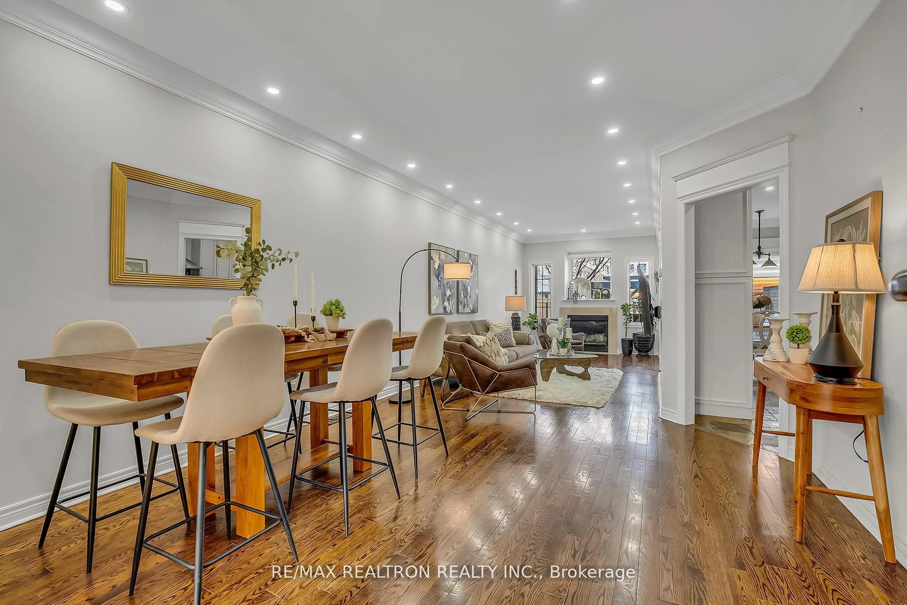 Unknown for 25 Kingsbridge Circ, Vaughan Ontario L4J 8N8