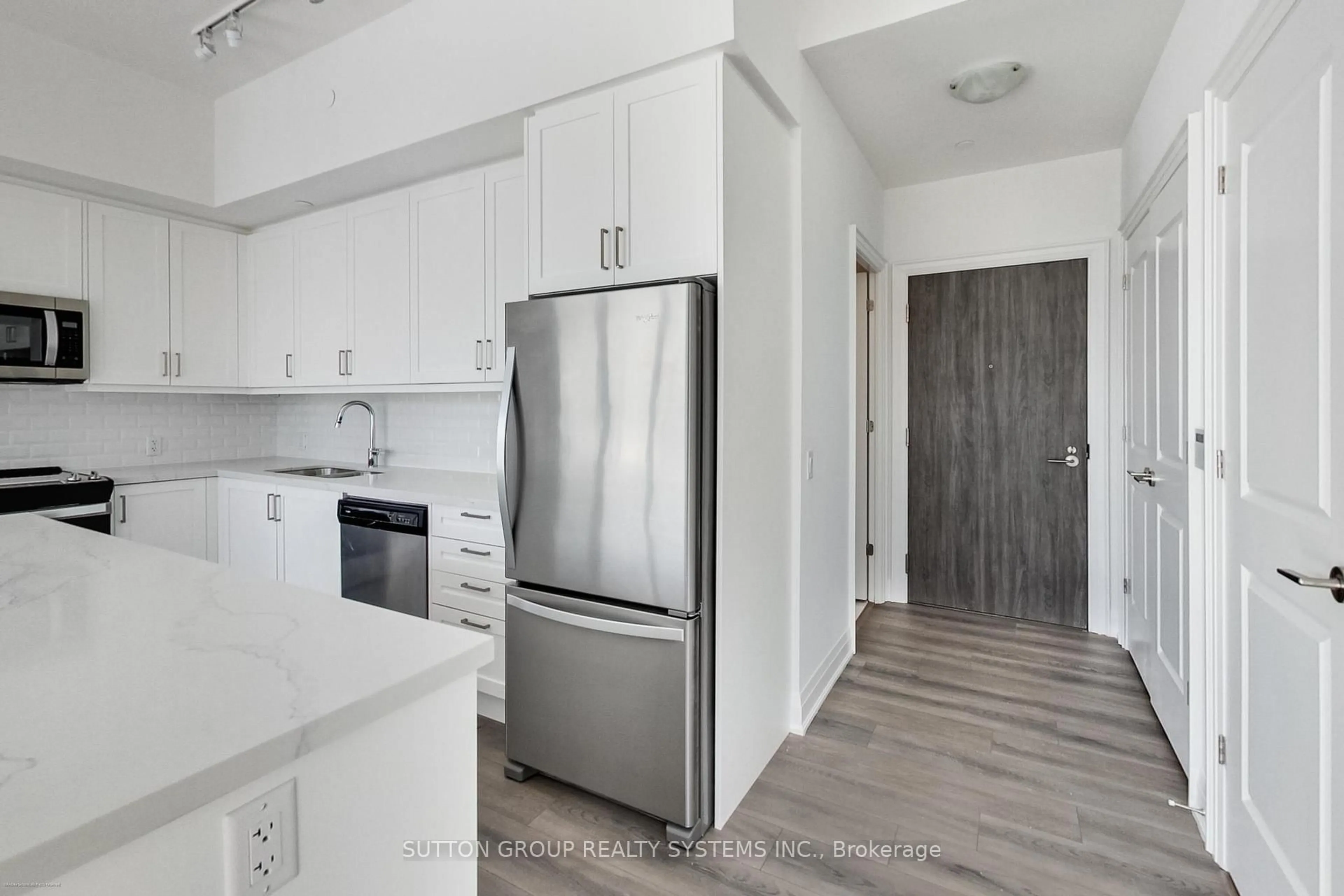 Unknown for 10 Gatineau Dr #204, Vaughan Ontario L4J 0L2