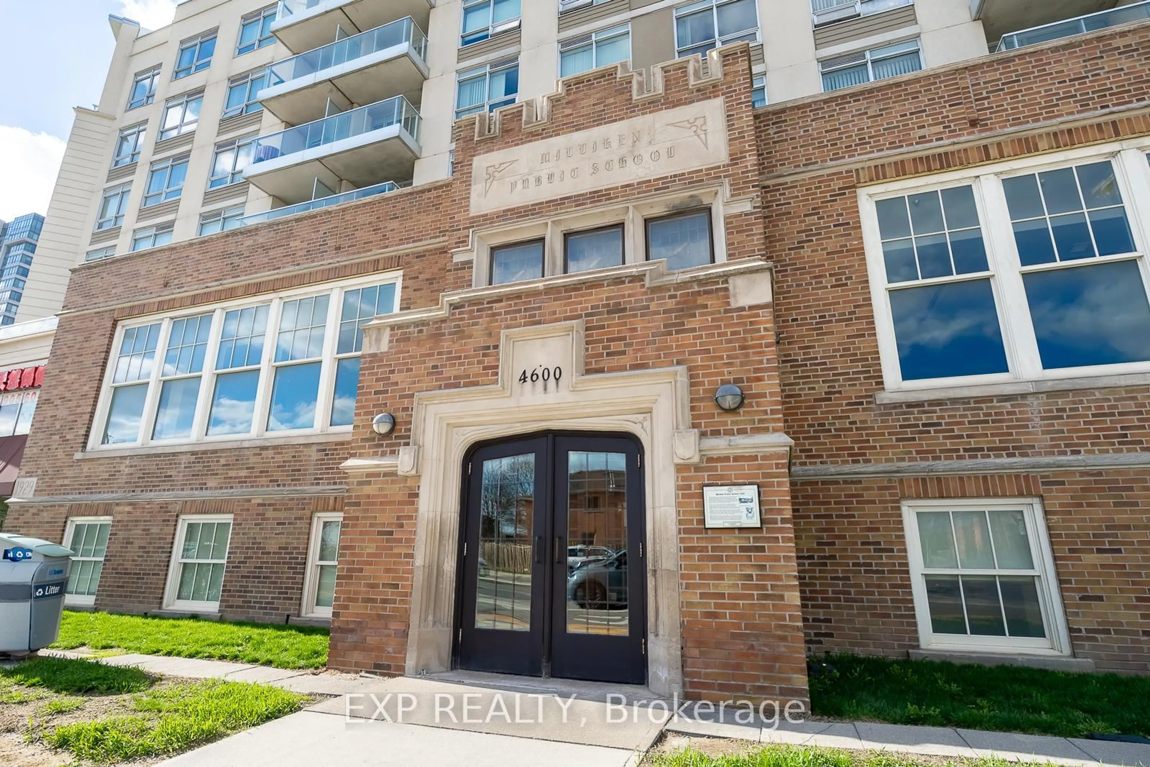 Indoor entryway for 4600 Steeles Ave #519, Markham Ontario L3R 5J1