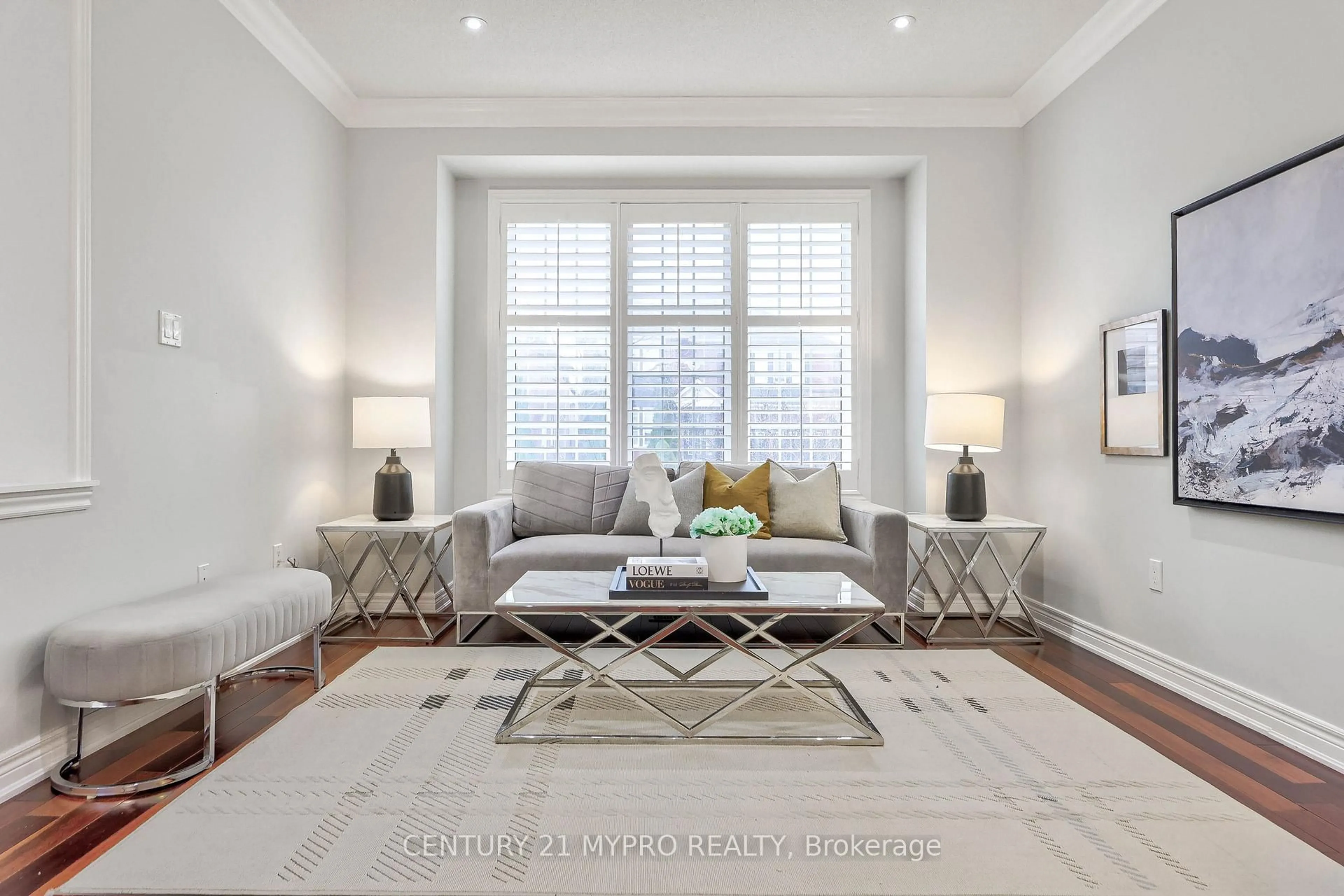 Living room with furniture, unknown for 128 selwyn Rd, Richmond Hill Ontario L4E 5E3