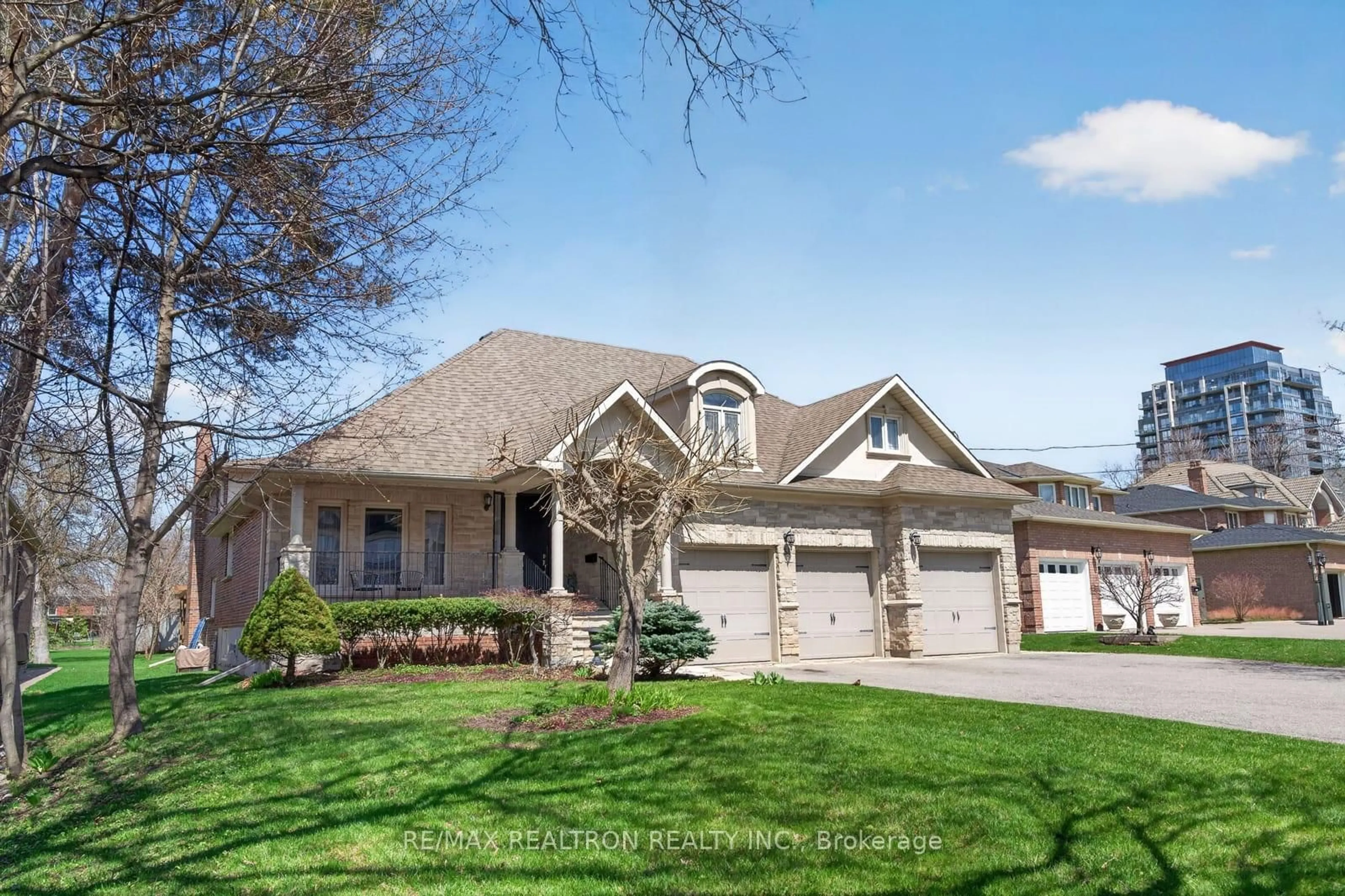 Home with brick exterior material, street for 34 Edgar Ave, Richmond Hill Ontario L4C 6K4