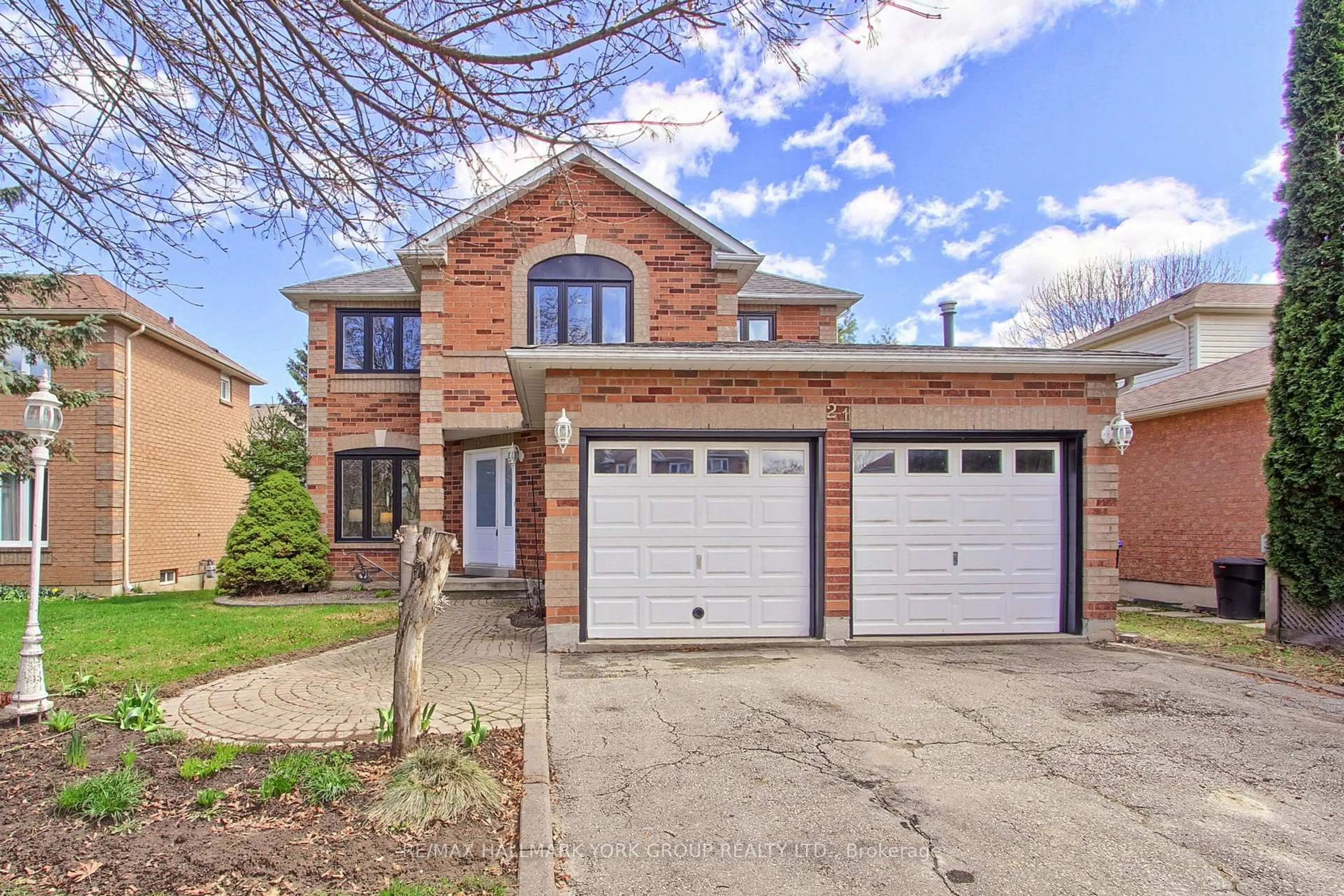 Home with brick exterior material, street for 21 Daniele Ave, New Tecumseth Ontario L0G 1A0