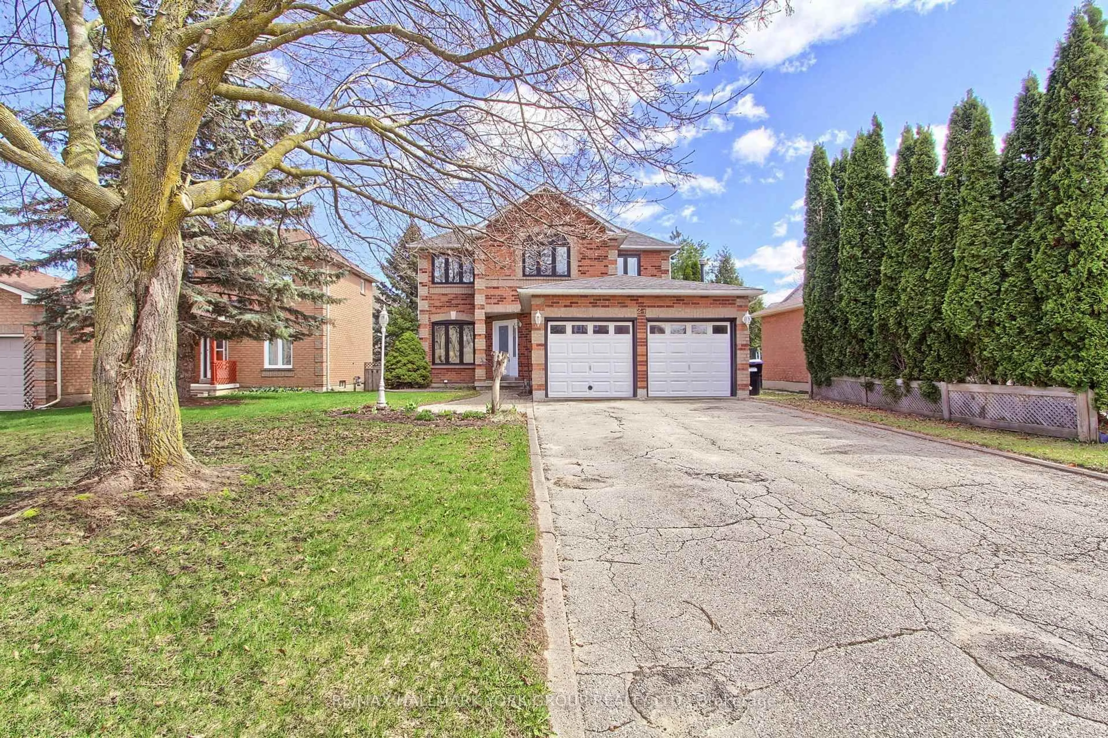 Home with brick exterior material, street for 21 Daniele Ave, New Tecumseth Ontario L0G 1A0