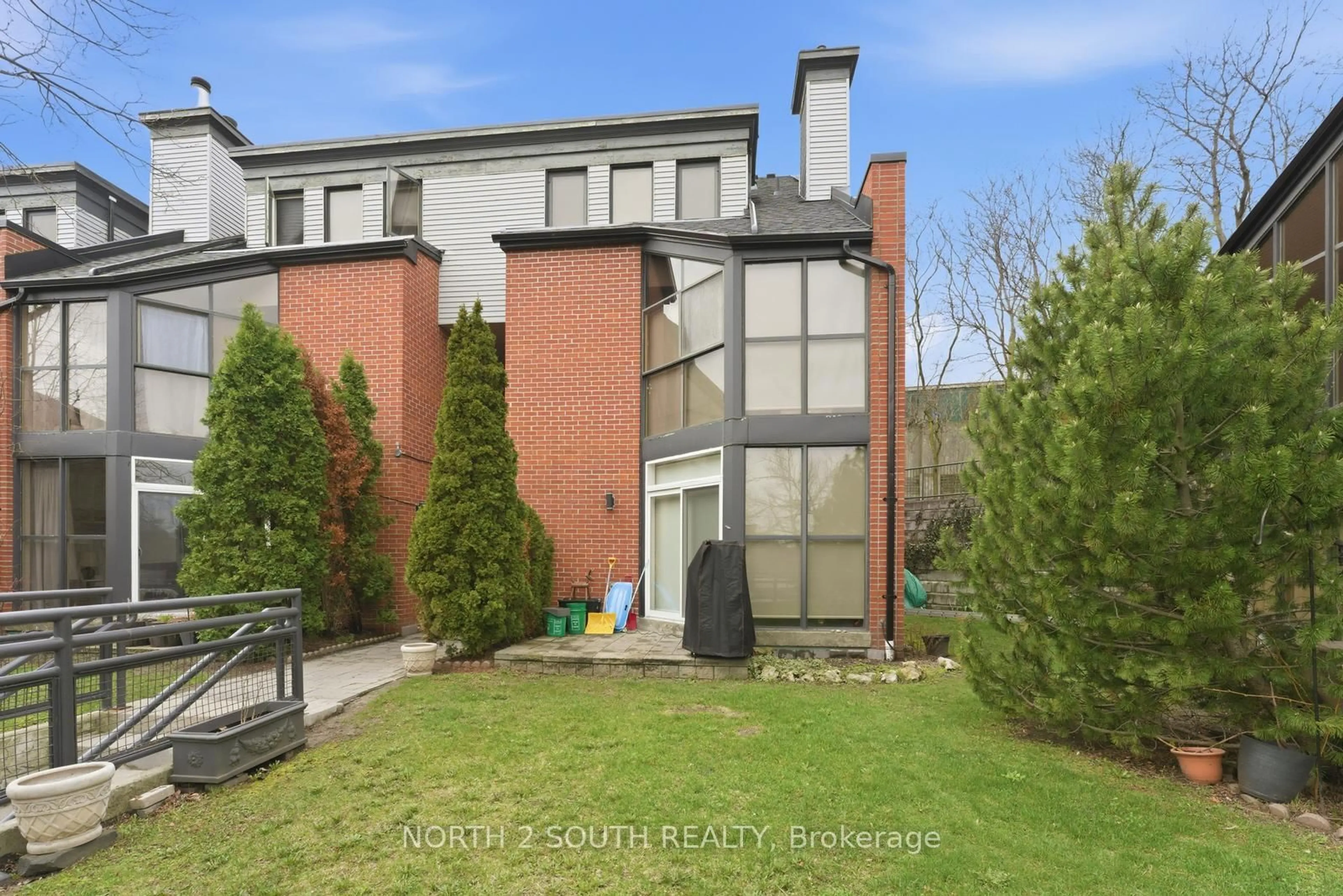 Home with brick exterior material, street for 100 Arbors Lane #TH 23, Vaughan Ontario L4L 7G4