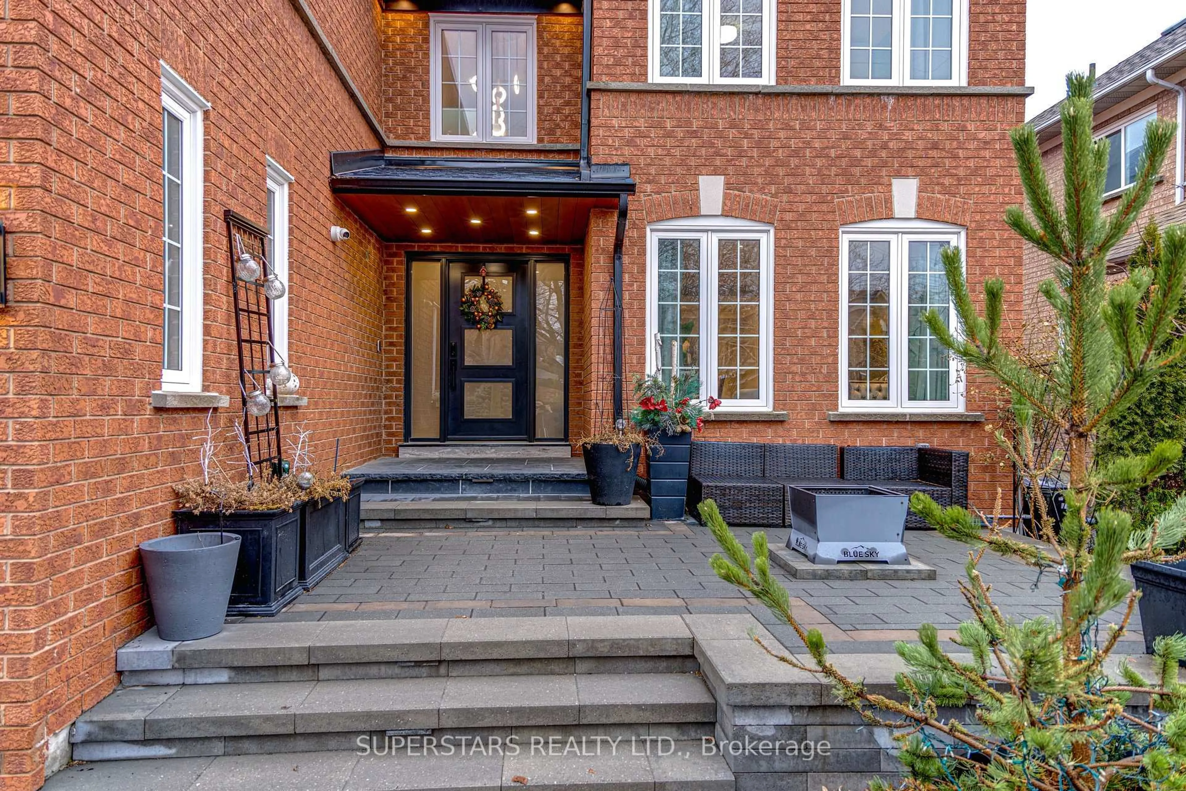 Home with brick exterior material, street for 75 Rockwood Cres, Vaughan Ontario L4J 7T2