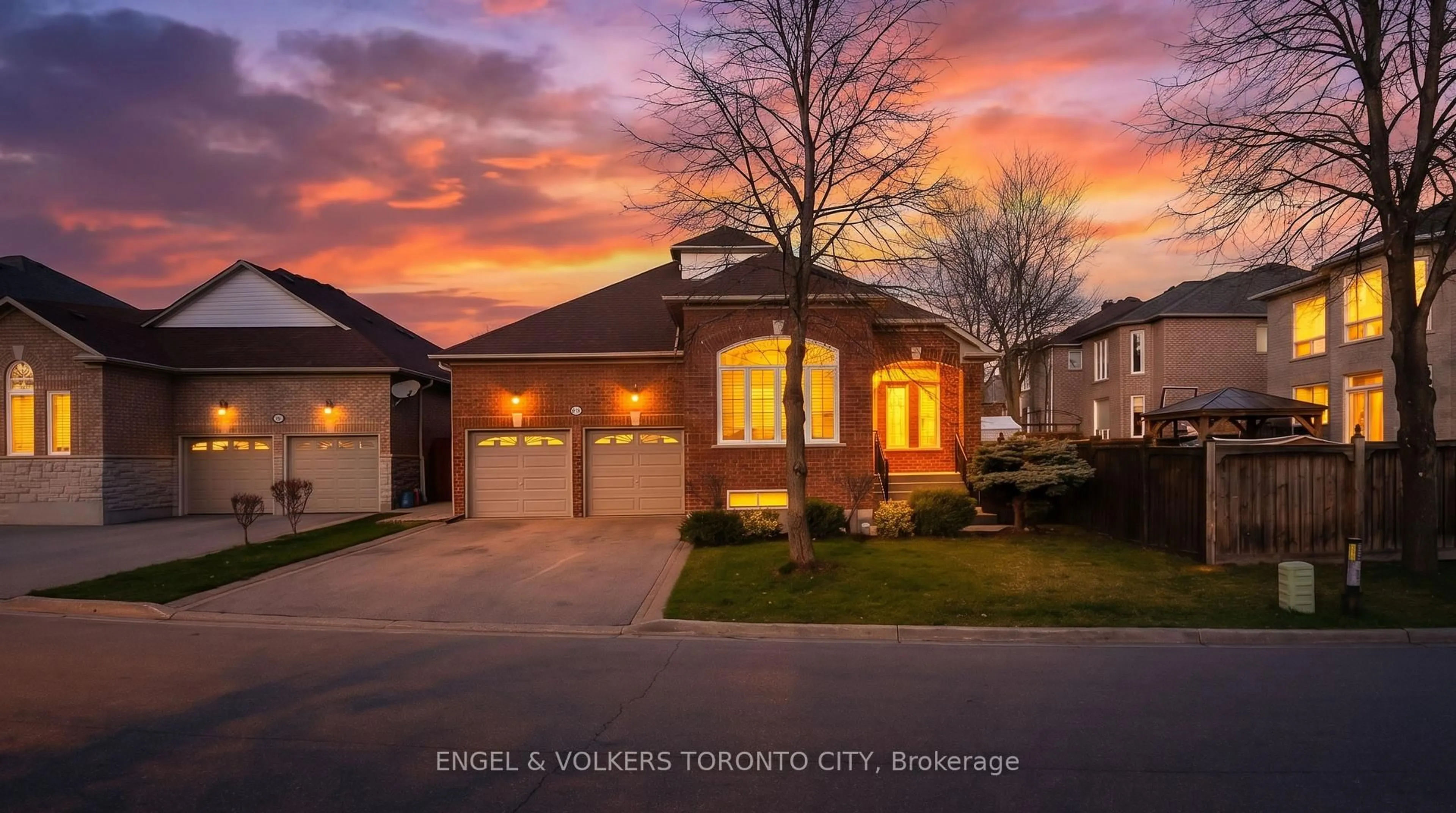 Home with brick exterior material, street for 11 Aventura Cres, Vaughan Ontario L4H 2G2