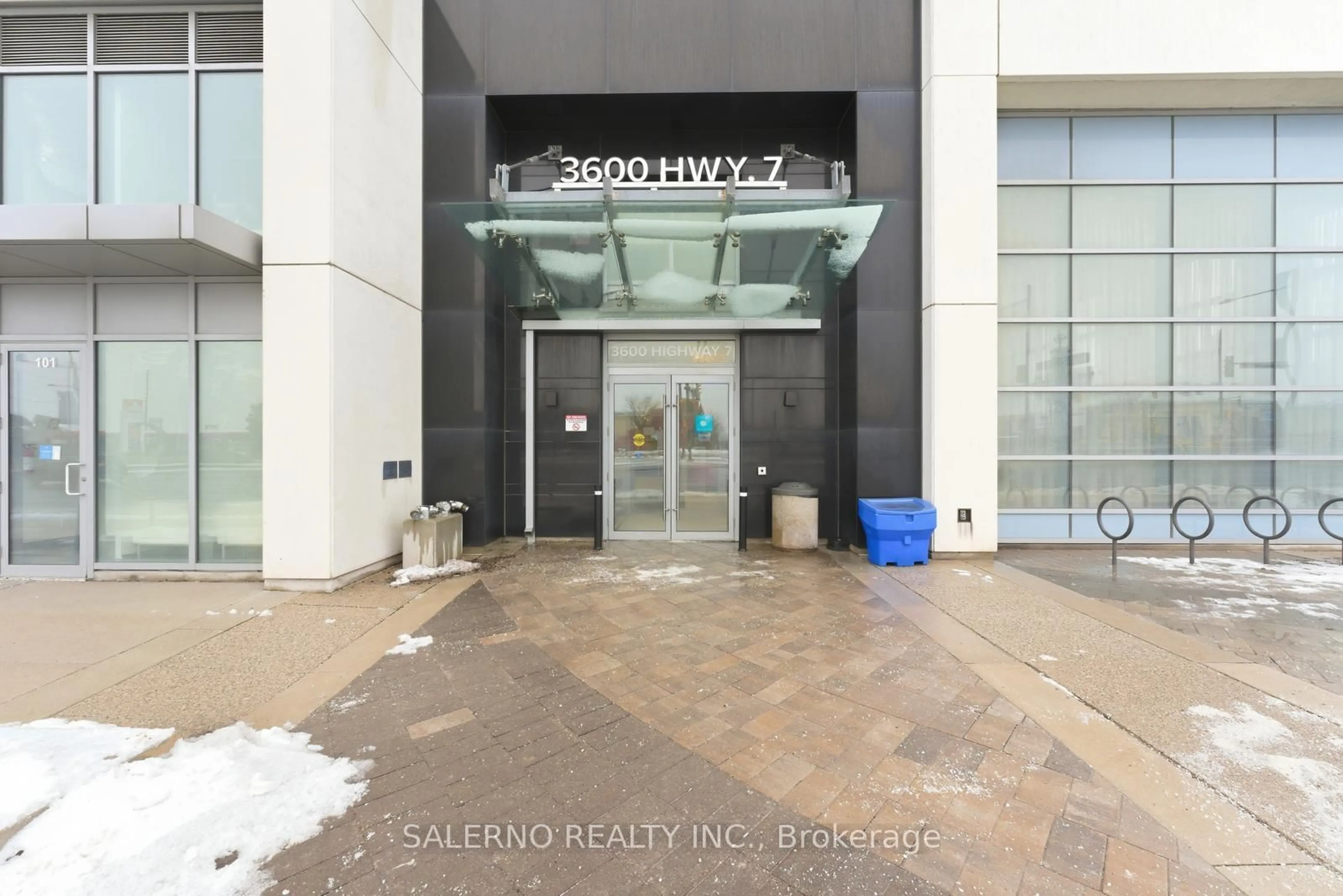 Indoor foyer for 3600 Highway 7 #2612, Vaughan Ontario L4L 0G7