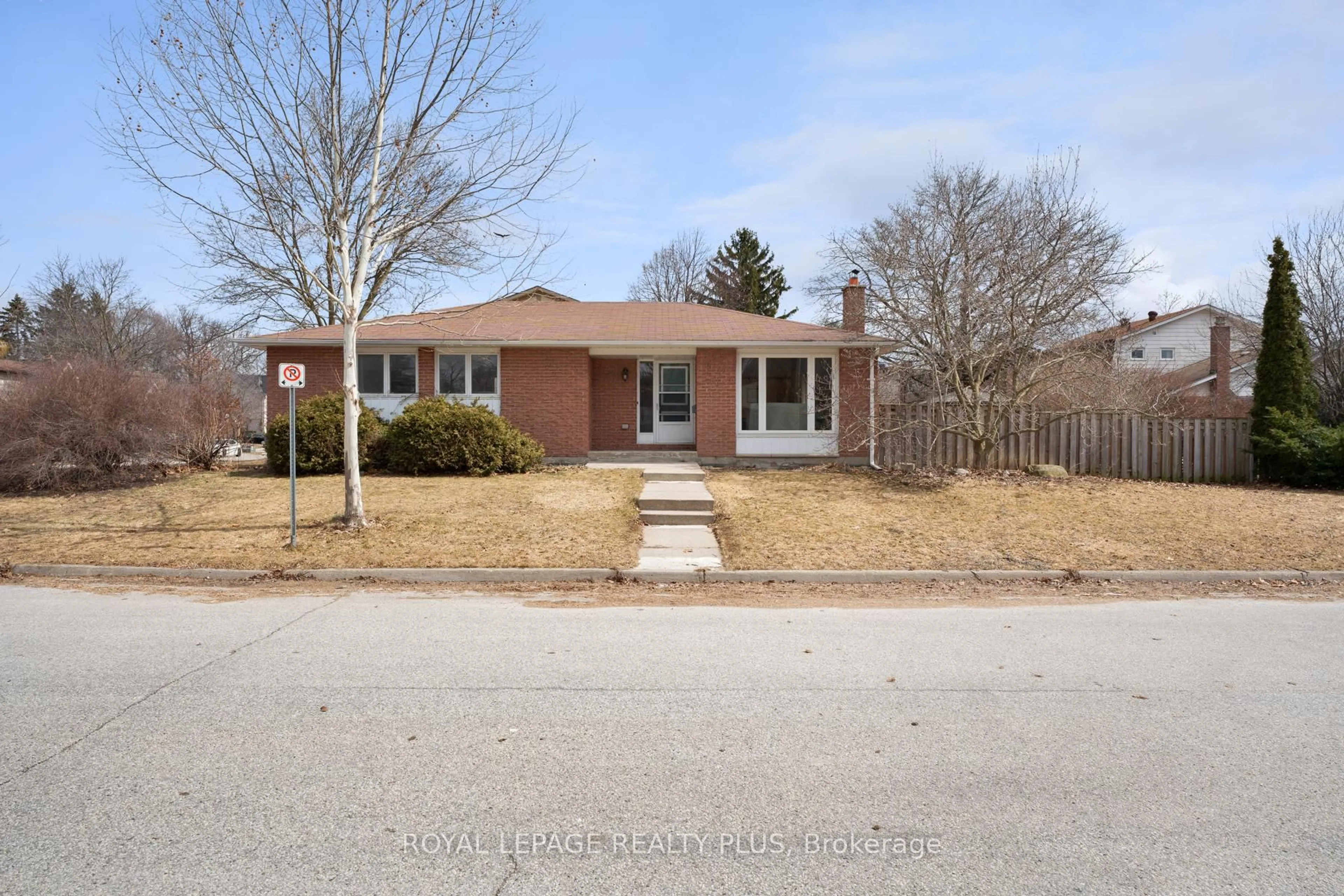 Home with brick exterior material, street for 222 Centre St, Richmond Hill Ontario L4C 5K1