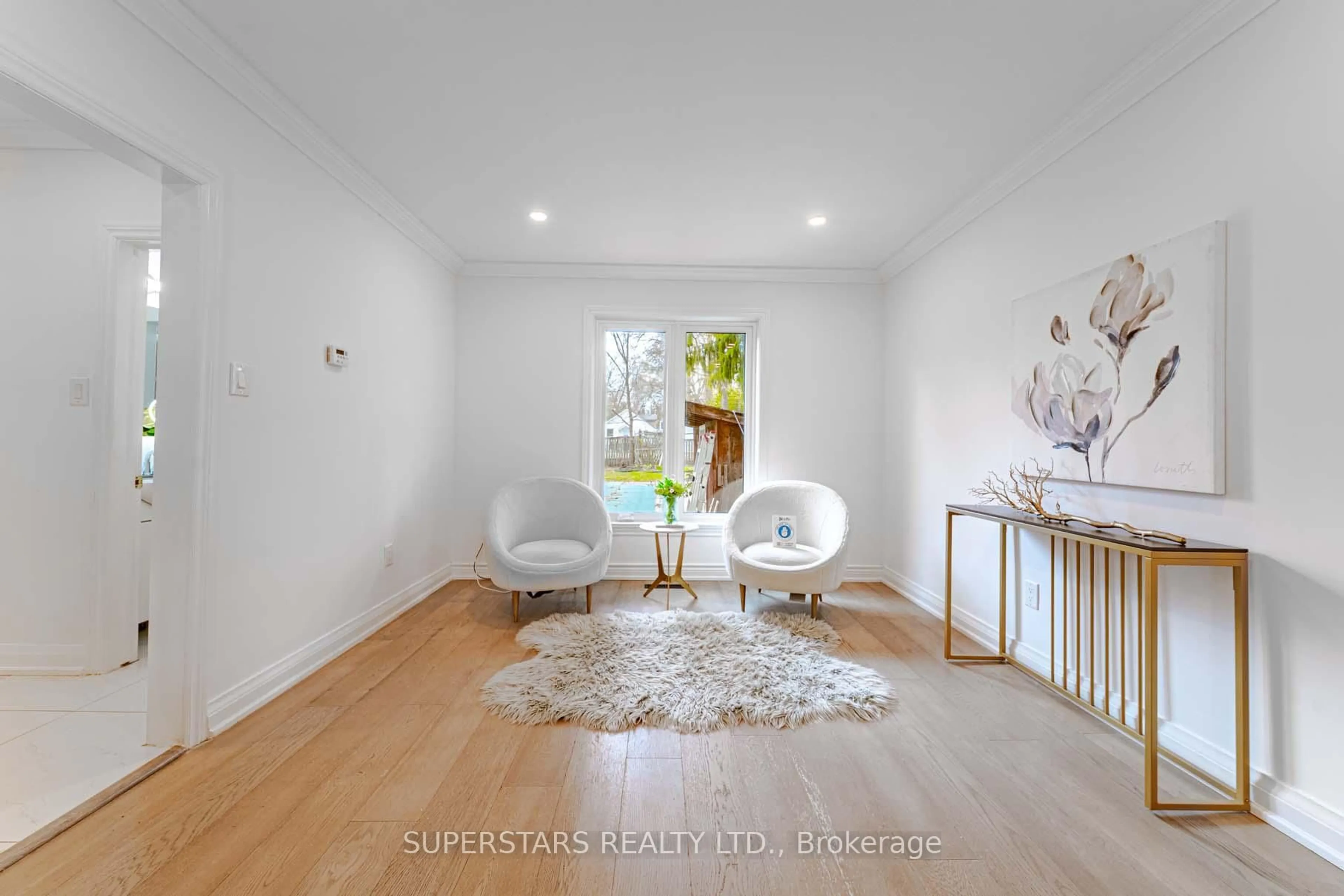 Unknown for 84 Lawrence Ave, Richmond Hill Ontario L4C 1Z3