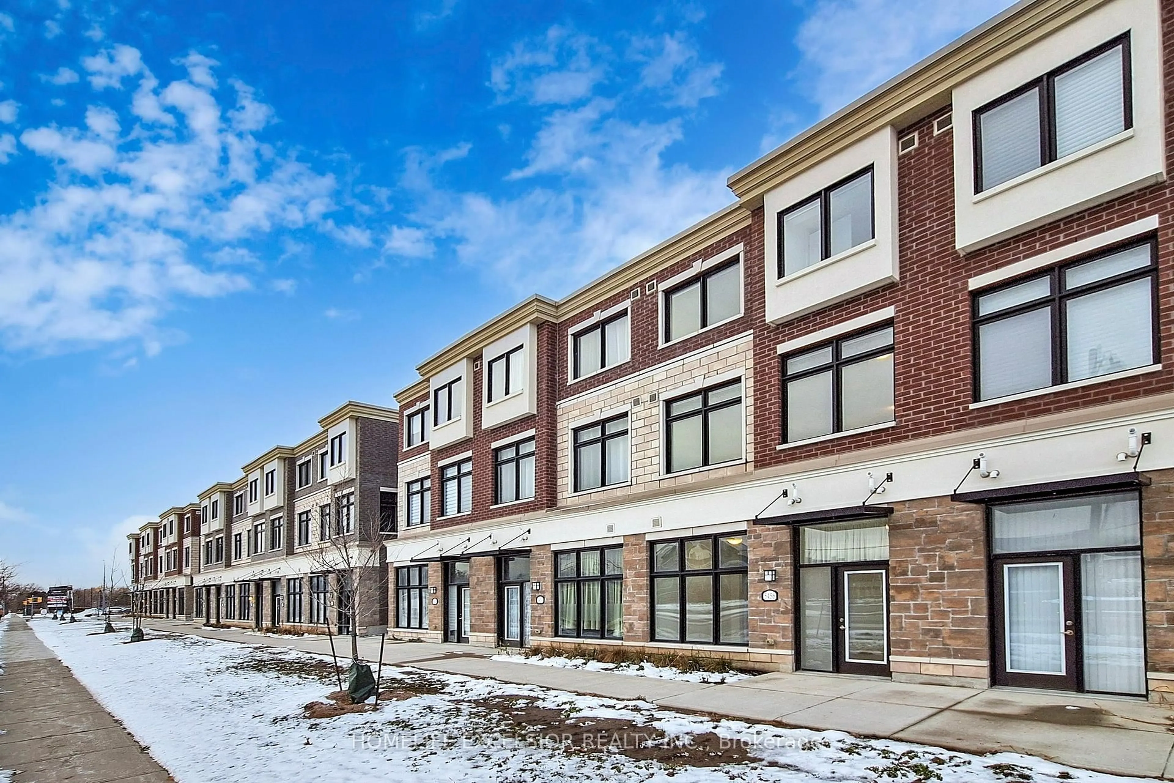 Home with brick exterior material, building for 5456 Main St, Whitchurch-Stouffville Ontario L4A 4W8