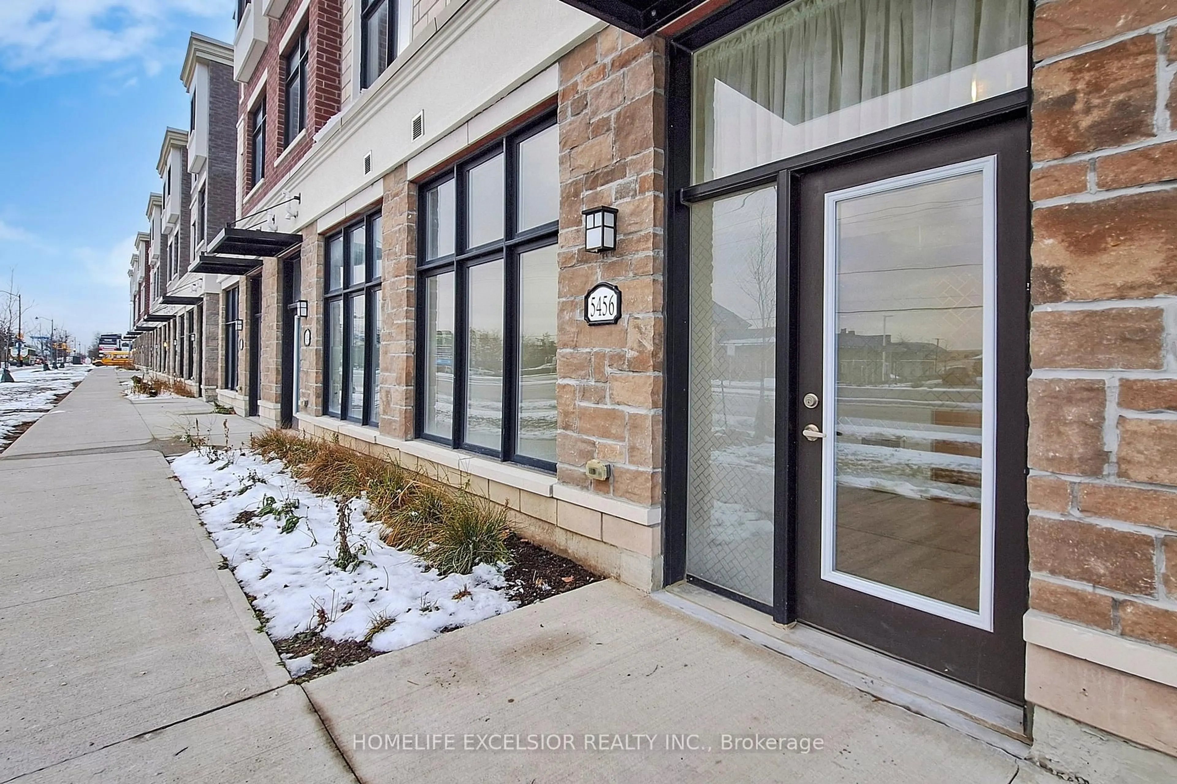 Unknown for 5456 Main St, Whitchurch-Stouffville Ontario L4A 4W8