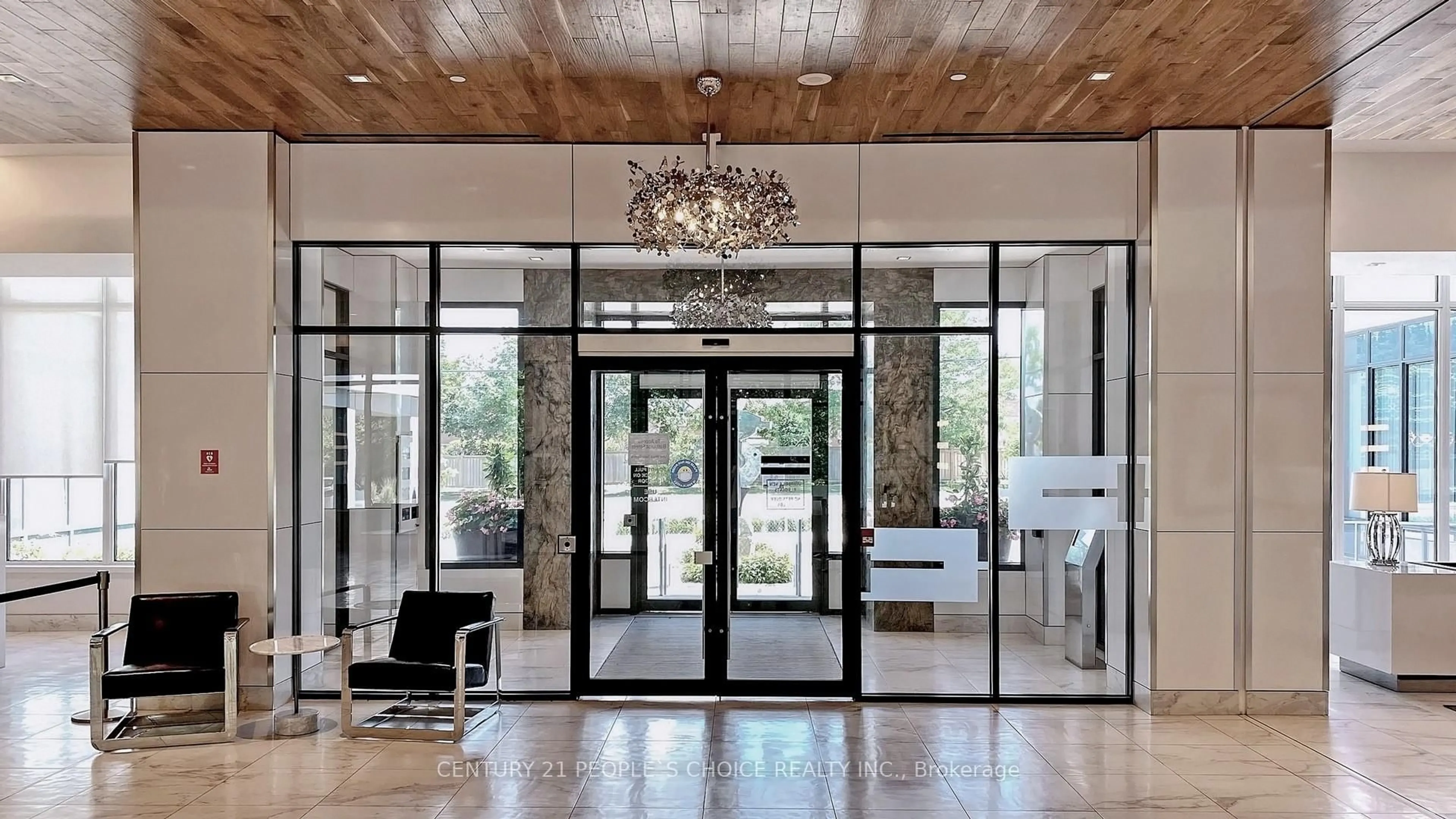 Indoor foyer for 7890 Bathurst St #1404, Vaughan Ontario L4J 0J9