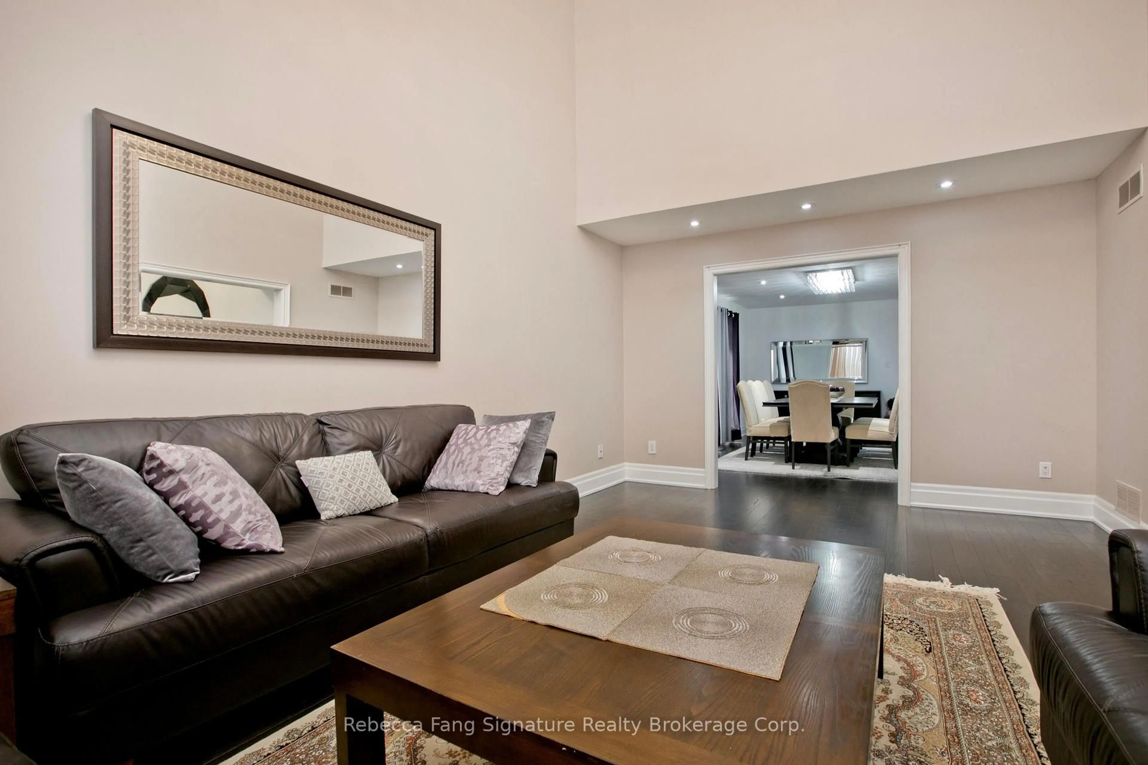 Living room with furniture, unknown for 76 Oakdale Rd, Vaughan Ontario L6A 1J1